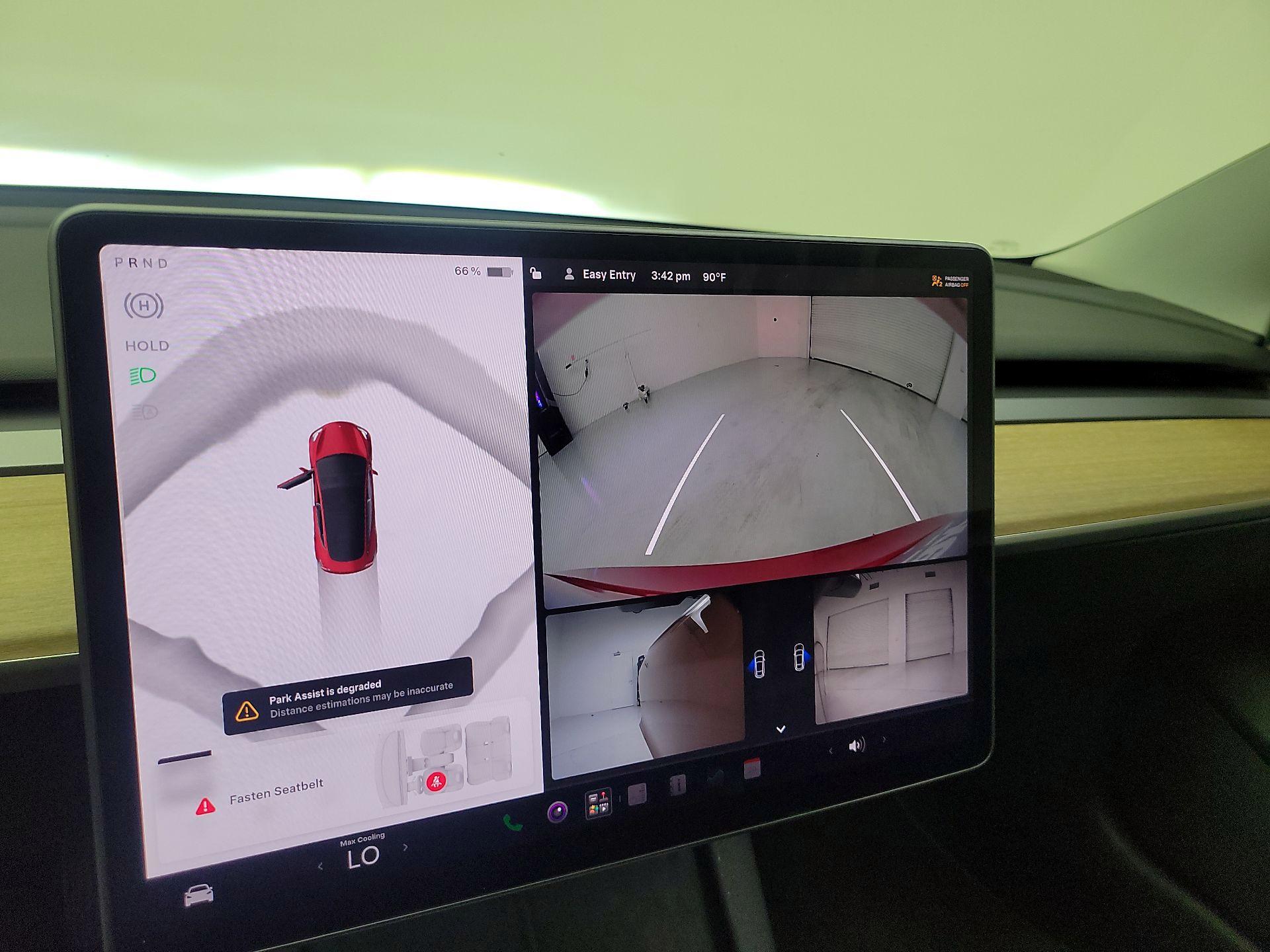 Thumbnail: 2023 Tesla Model 3 - 14