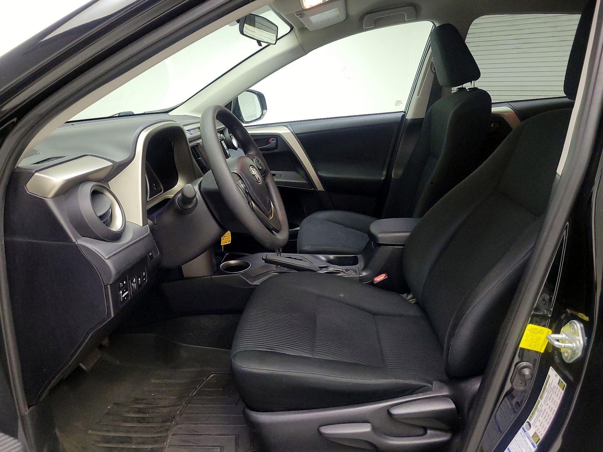 Thumbnail: 2014 Toyota RAV4 - 11