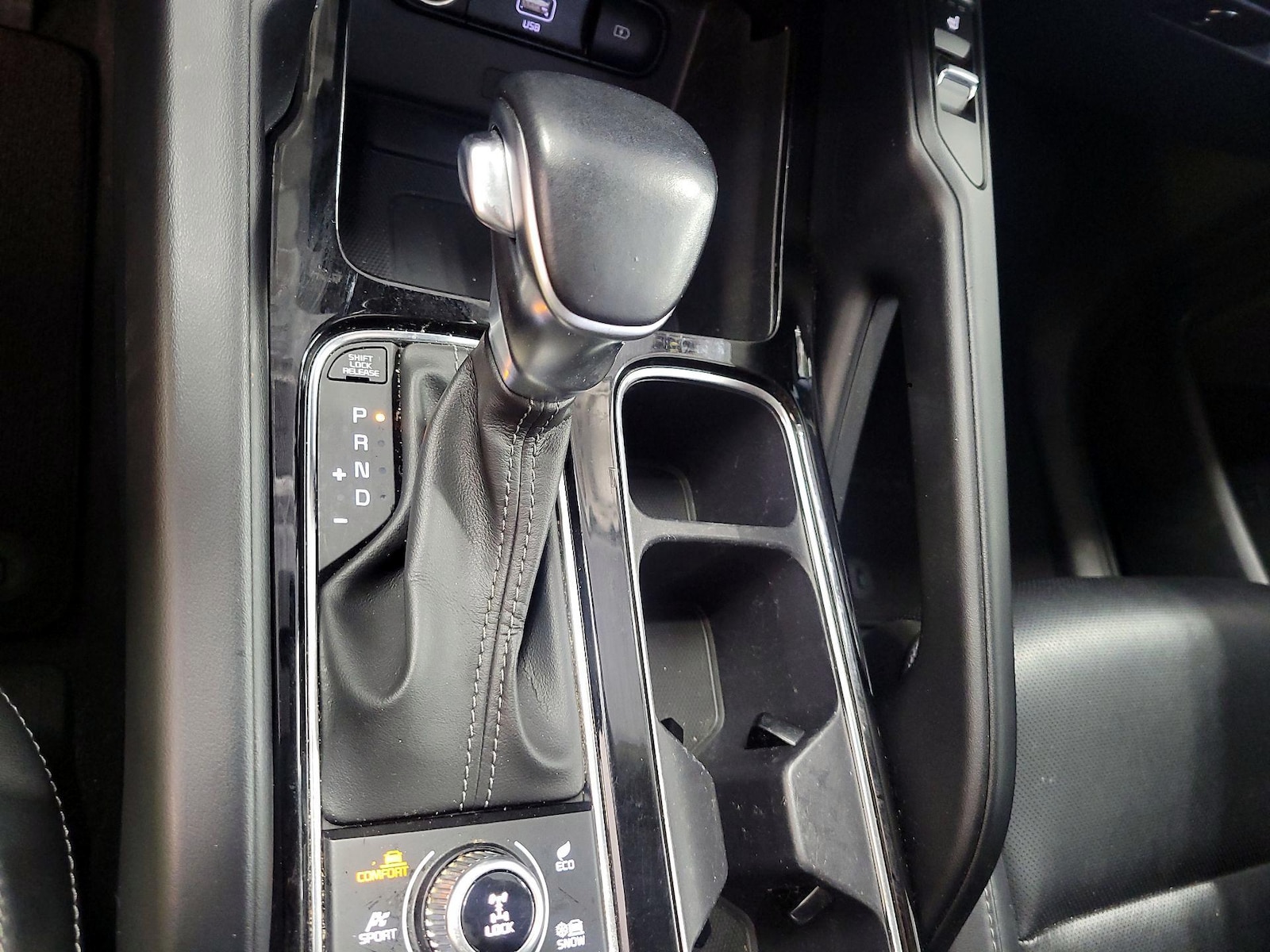 2022 Kia Telluride S - Photo 19