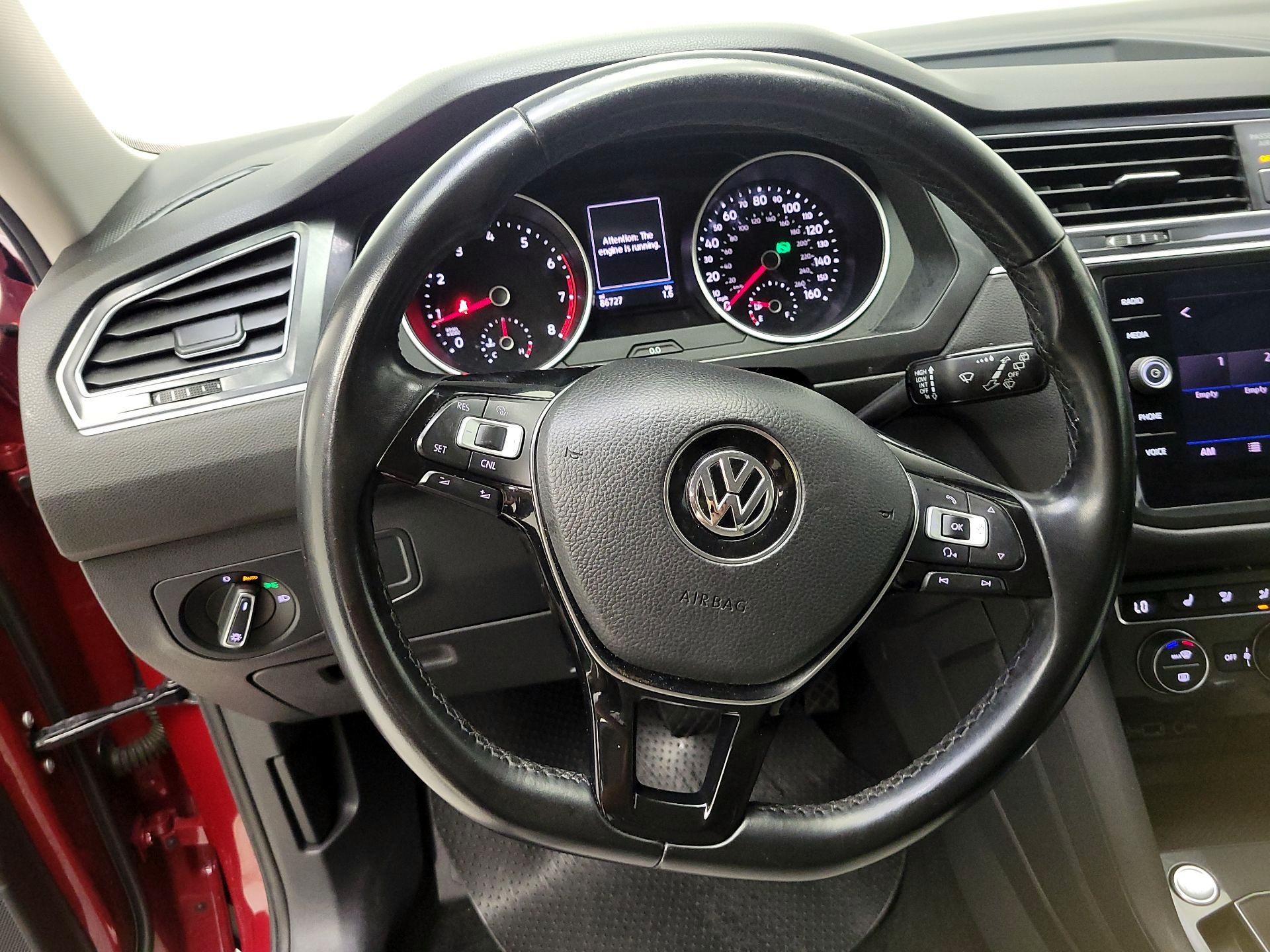 Thumbnail: 2018 Volkswagen Tiguan - 10