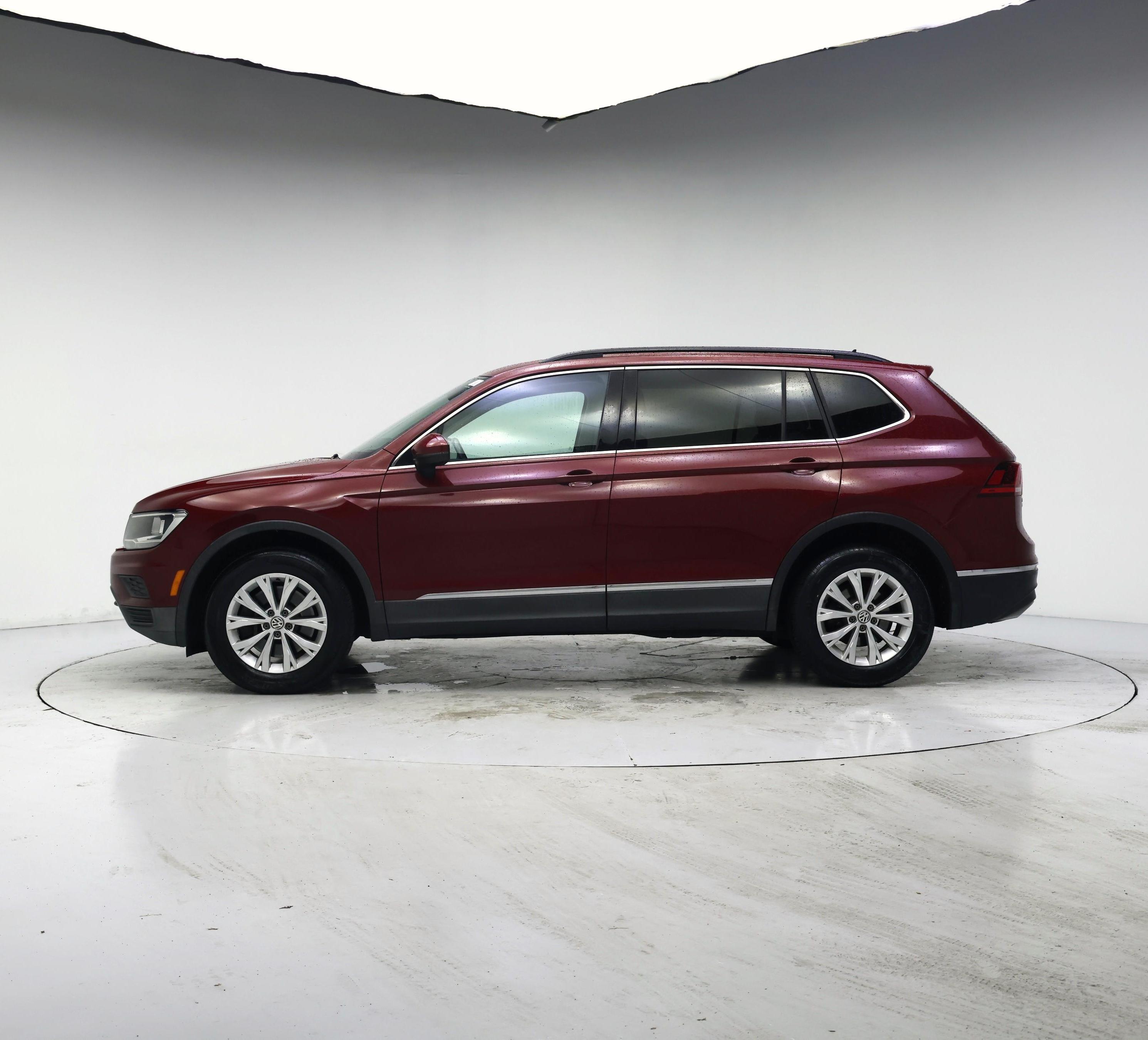 Thumbnail: 2018 Volkswagen Tiguan - 3