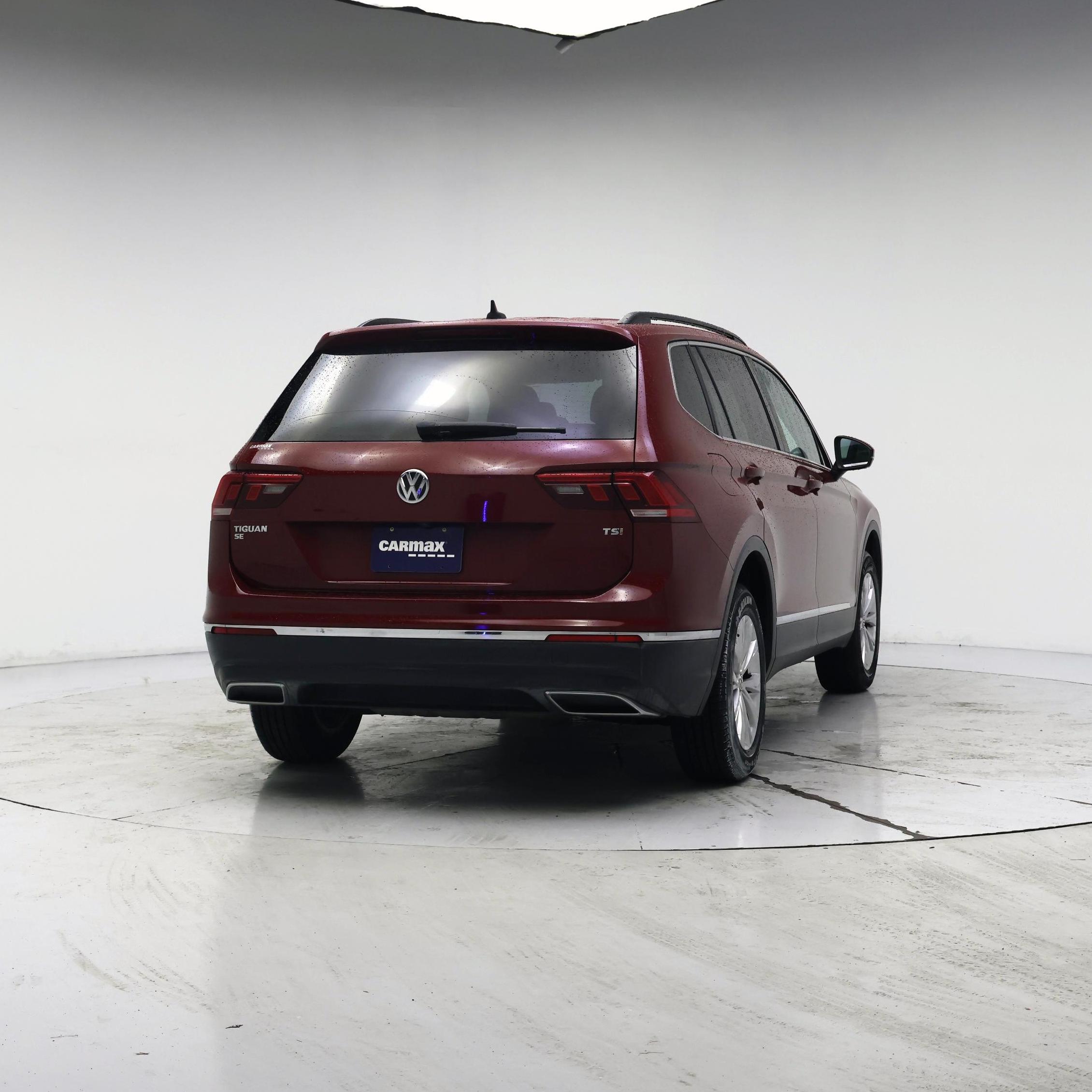 Thumbnail: 2018 Volkswagen Tiguan - 8