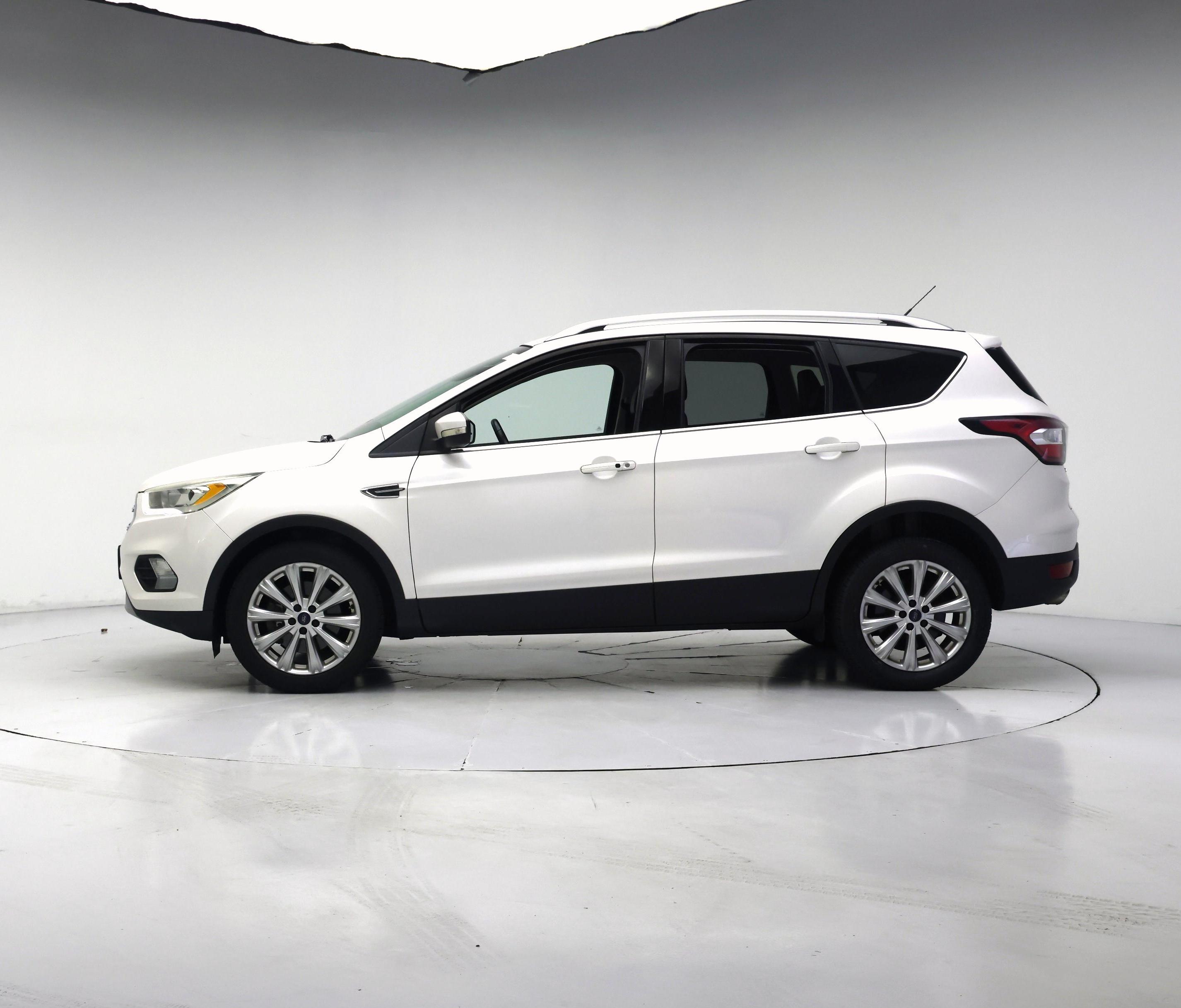 Thumbnail: 2017 Ford Escape - 3