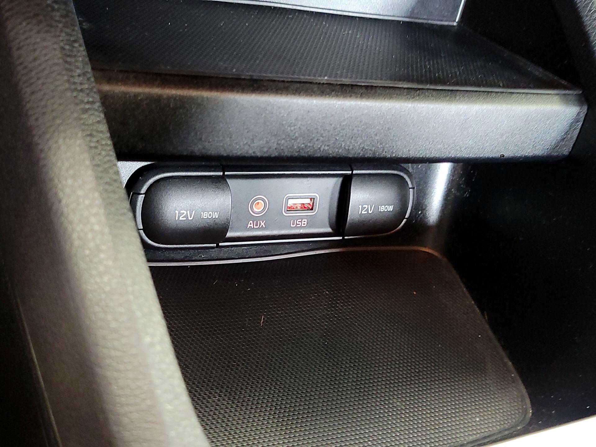 Thumbnail: 2021 Kia Forte - 18