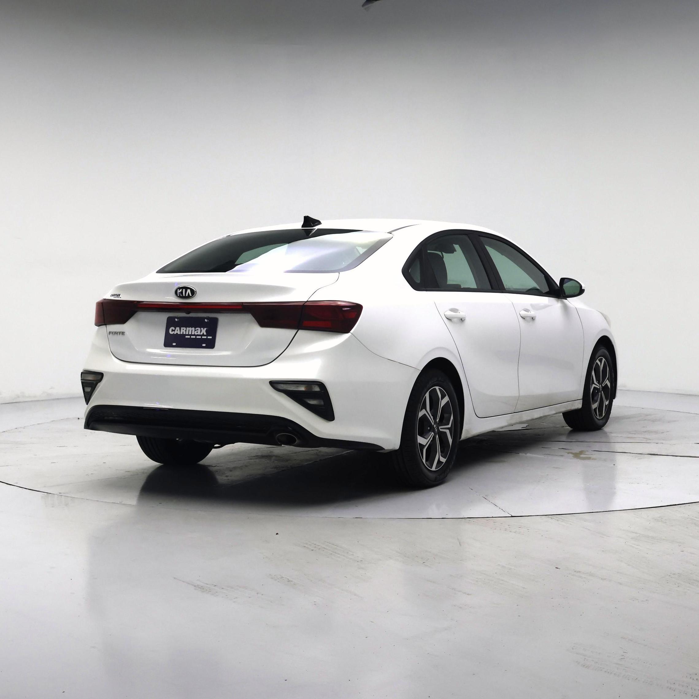 Thumbnail: 2021 Kia Forte - 8