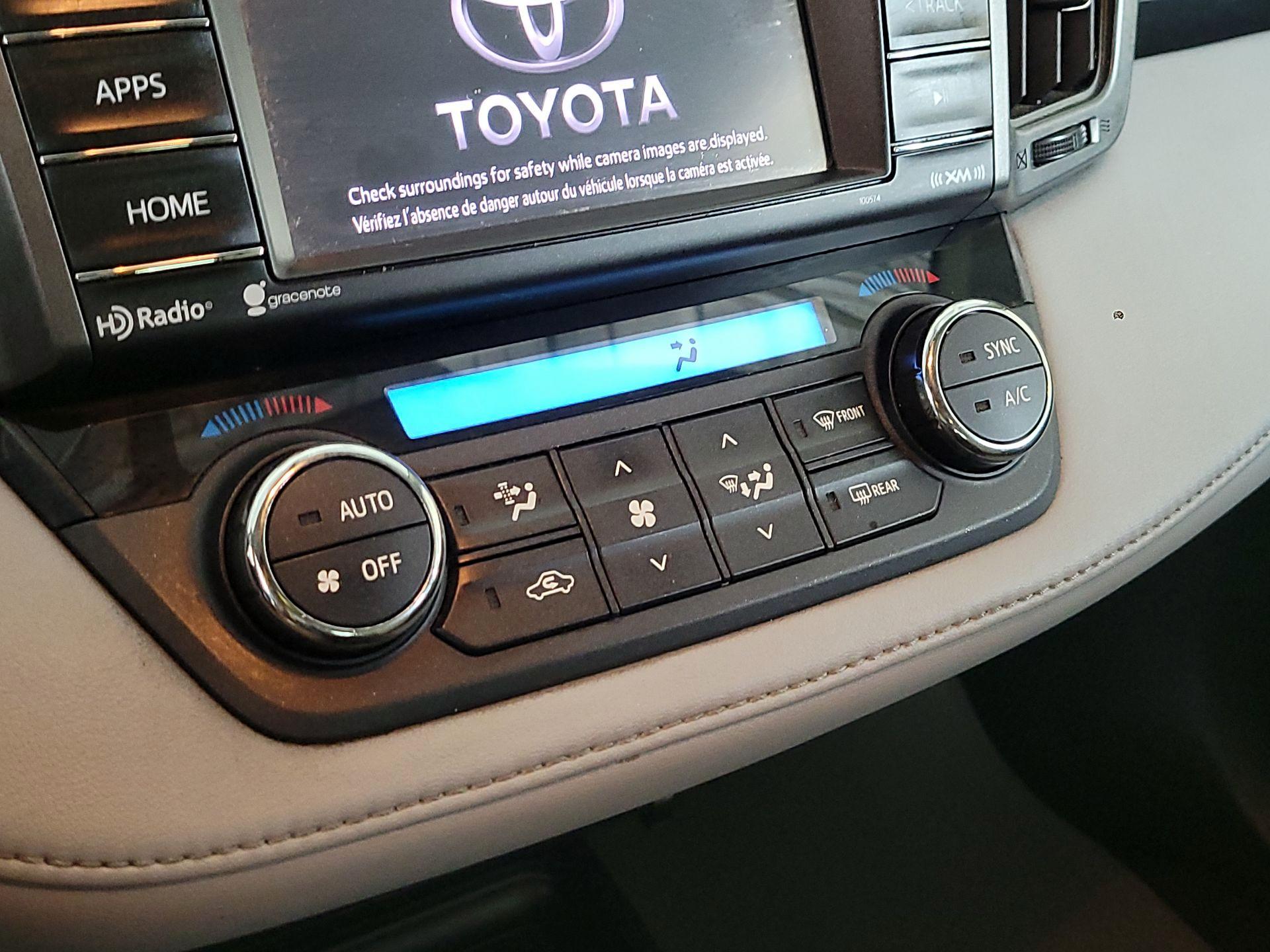 Thumbnail: 2016 Toyota RAV4 - 16