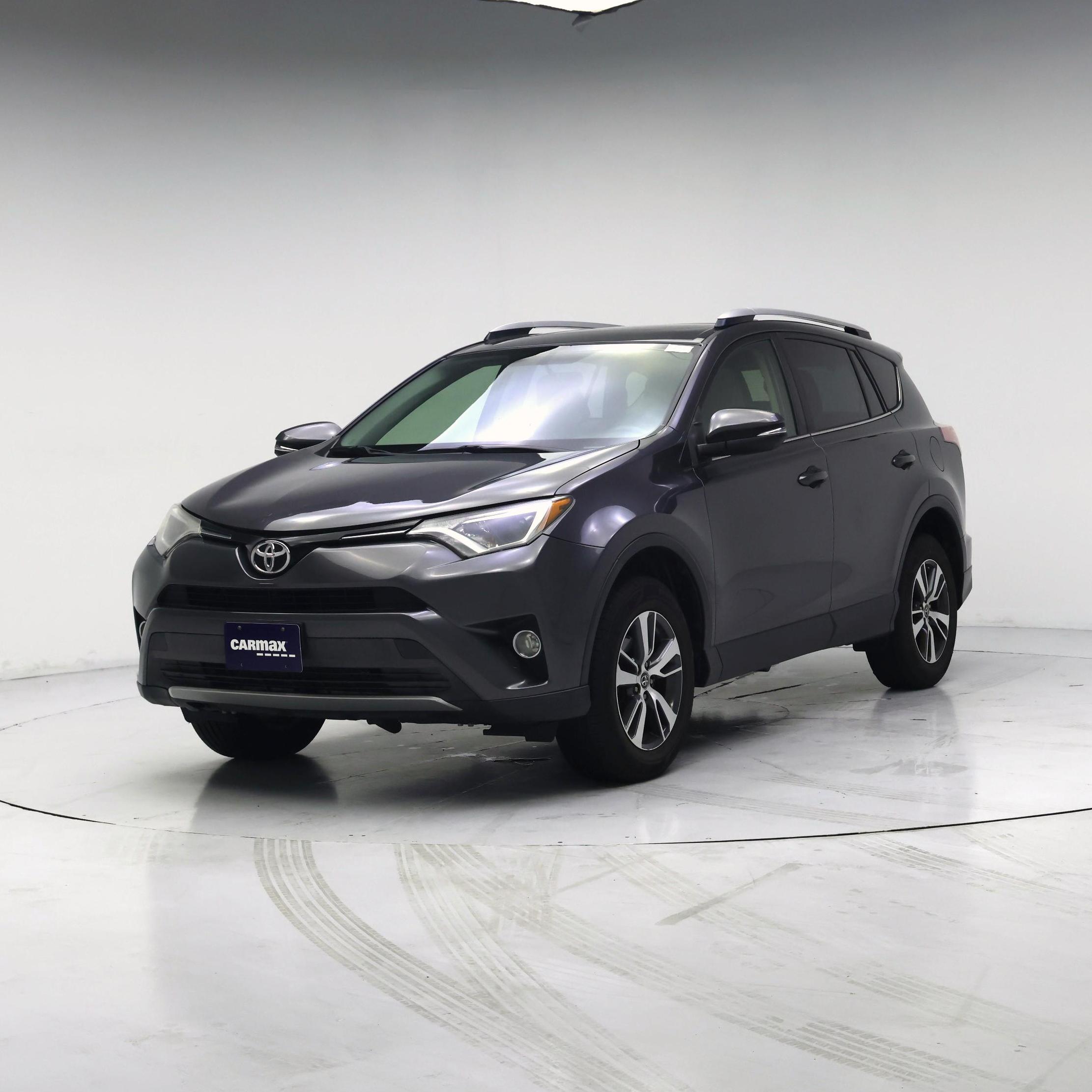 Thumbnail: 2016 Toyota RAV4 - 4