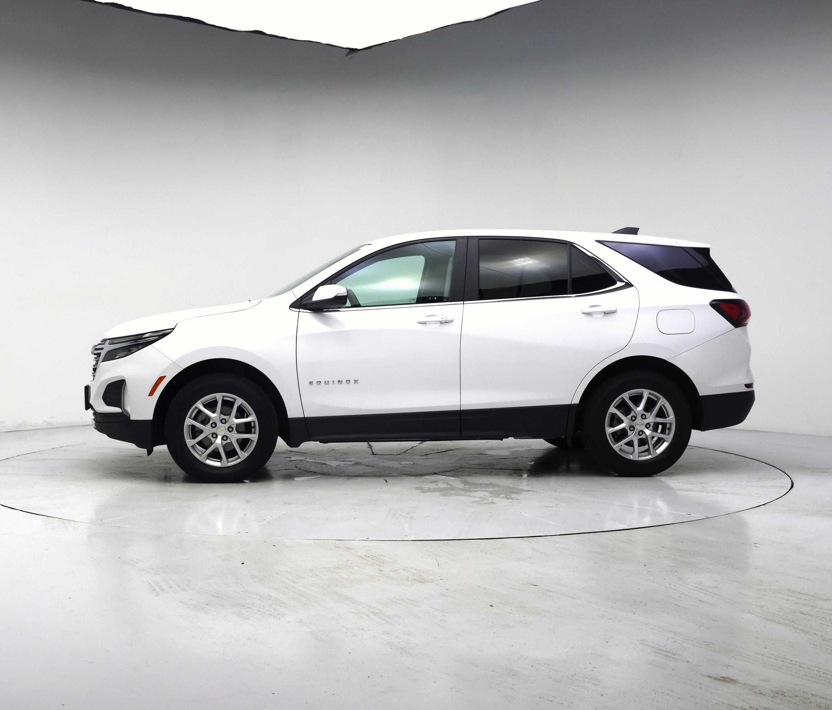 Thumbnail: 2024 Chevrolet Equinox - 3
