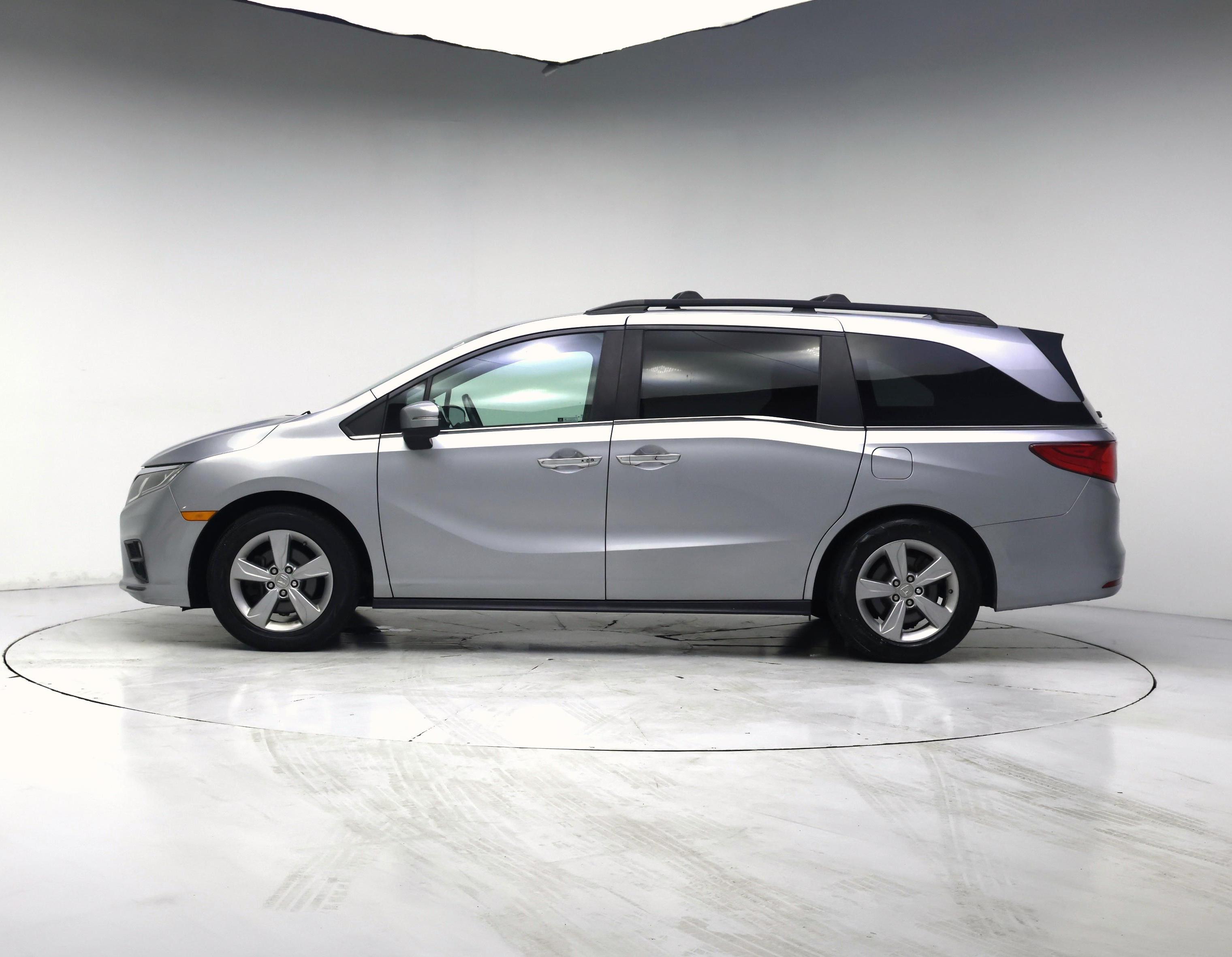 Thumbnail: 2018 Honda Odyssey - 3