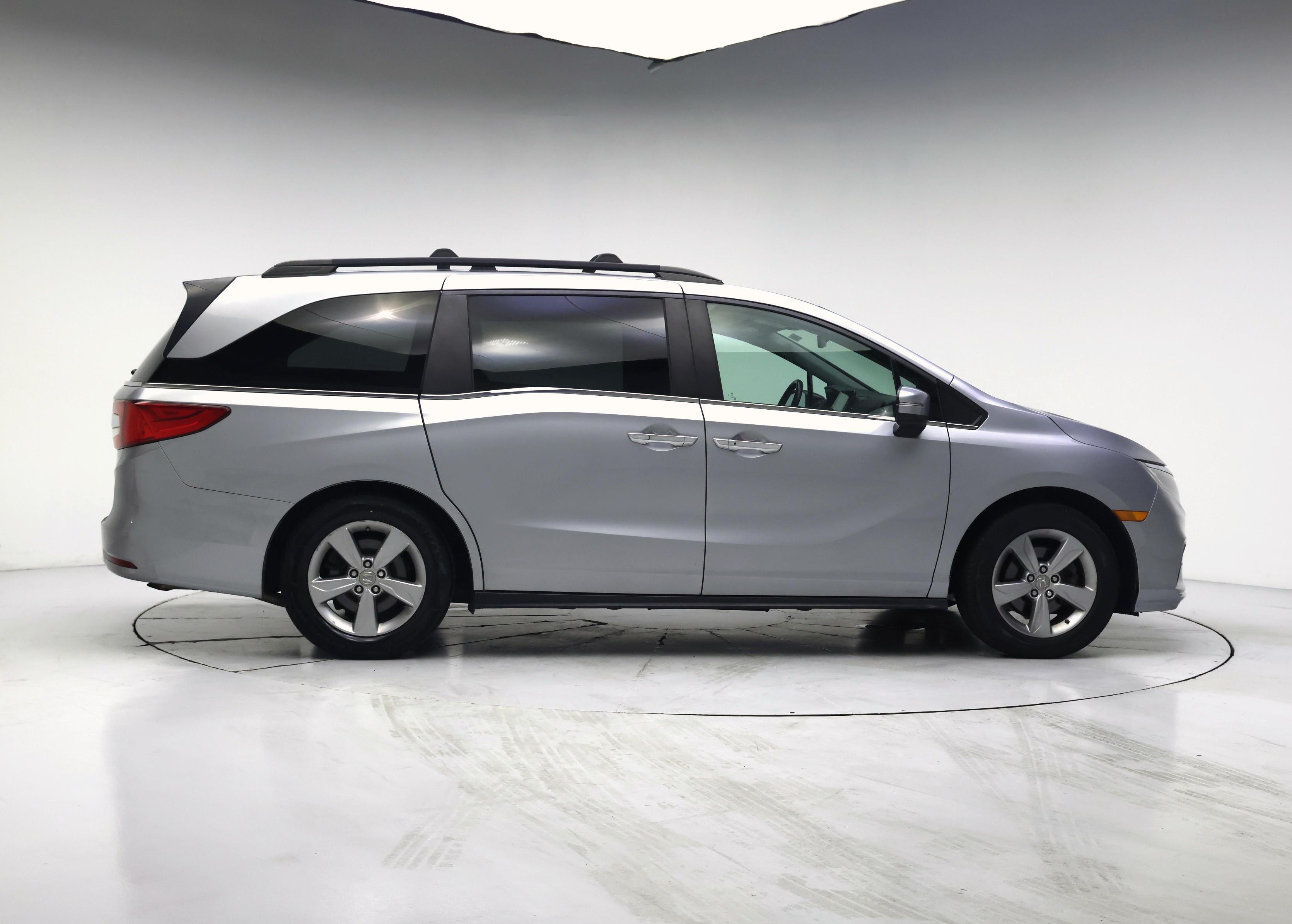 Thumbnail: 2018 Honda Odyssey - 7
