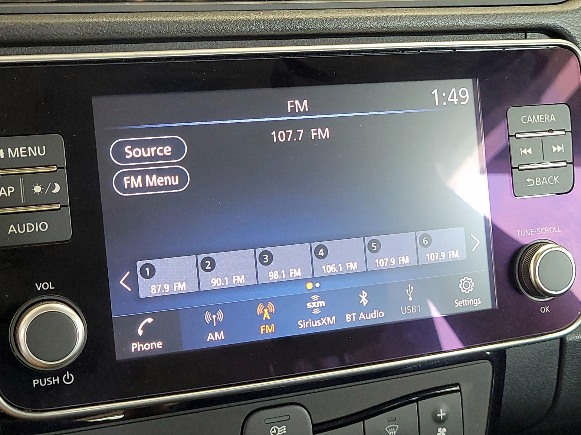 Thumbnail: 2021 Nissan Leaf - 15