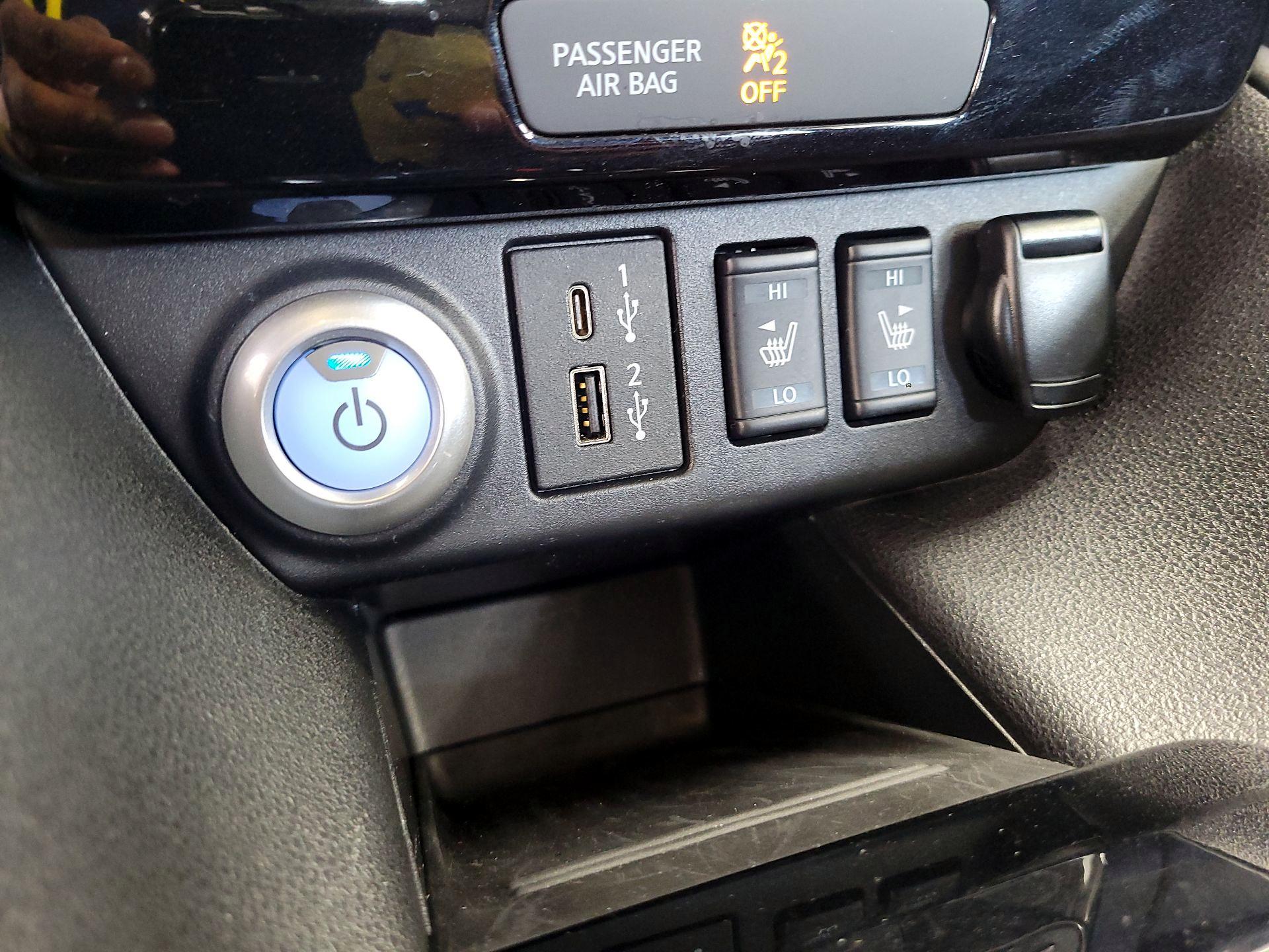 Thumbnail: 2021 Nissan Leaf - 18