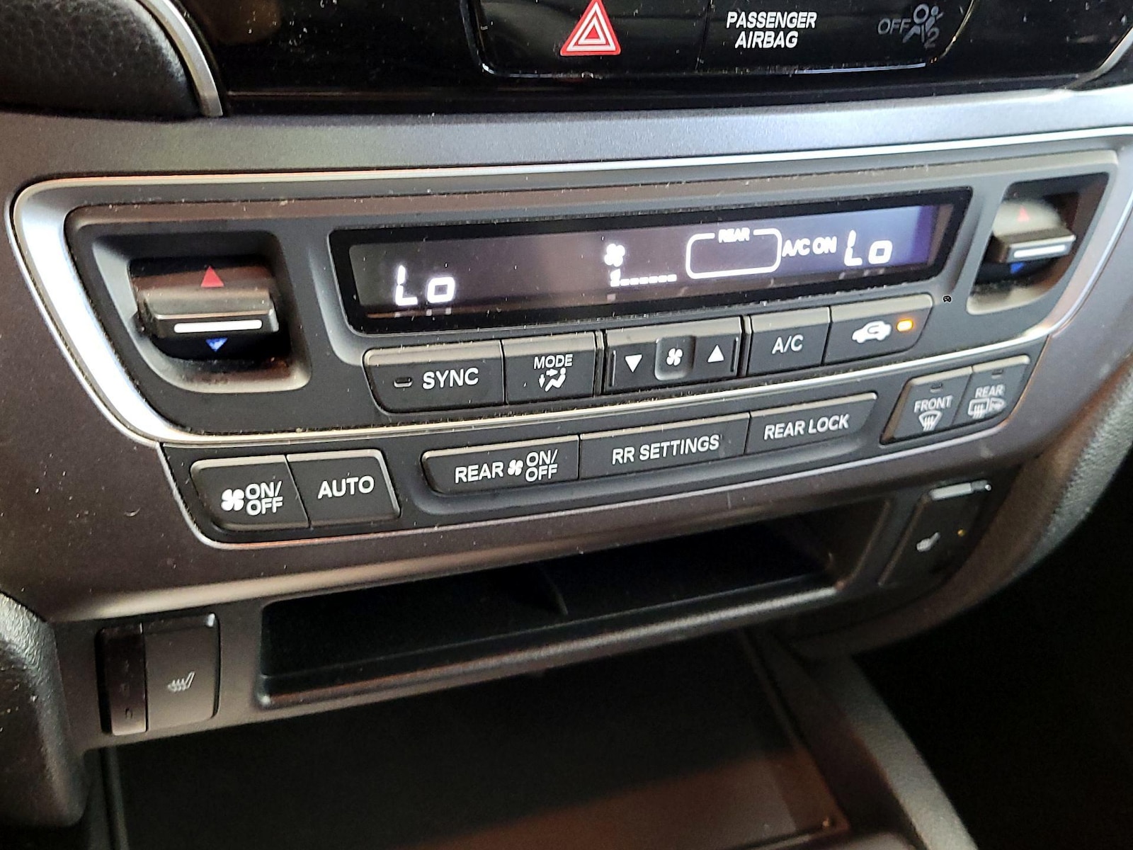 2020 Honda Pilot EX-L - Photo 17