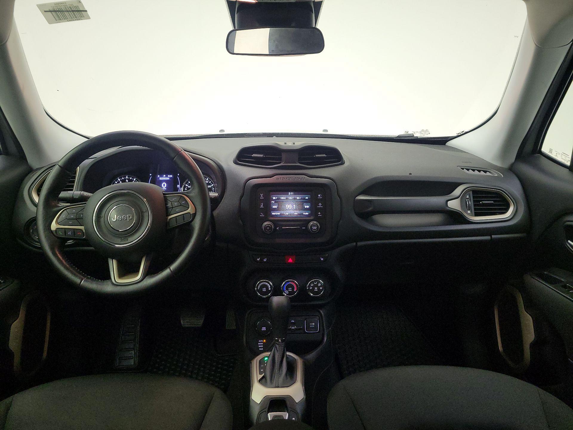 Thumbnail: 2017 Jeep Renegade - 9