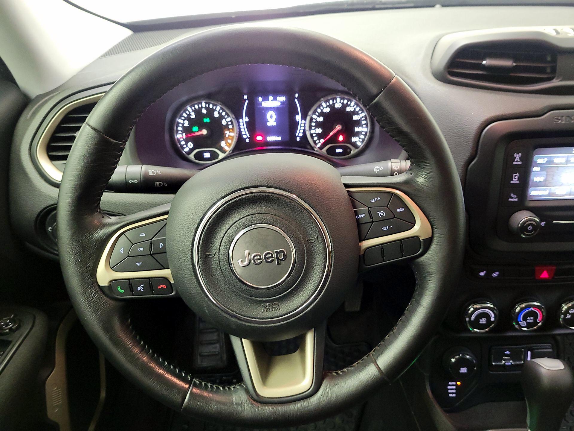 Thumbnail: 2017 Jeep Renegade - 10