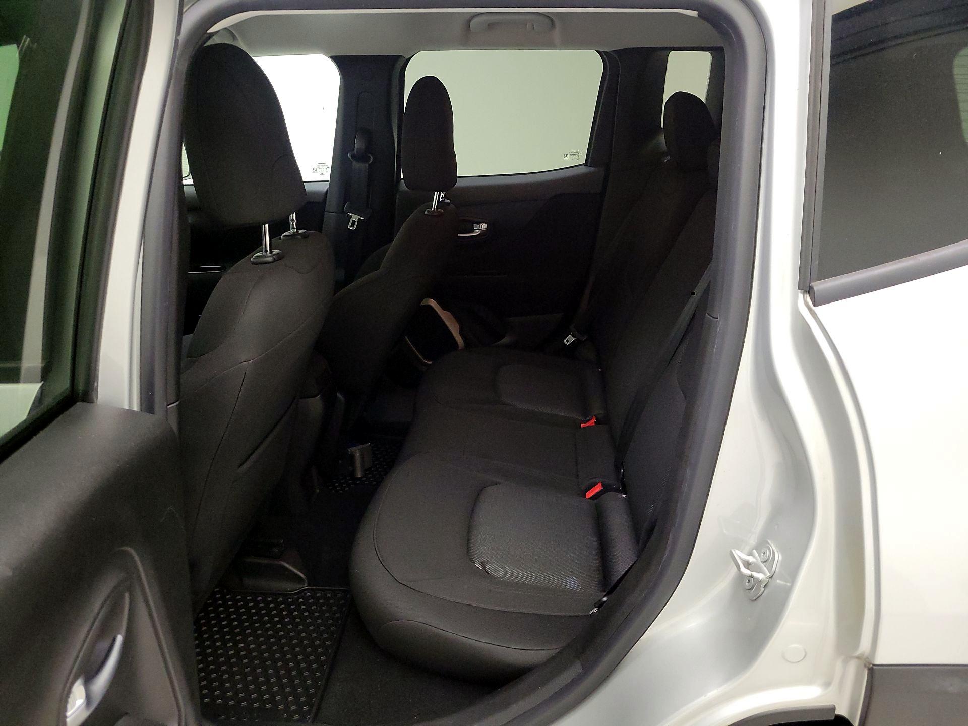 Thumbnail: 2017 Jeep Renegade - 19