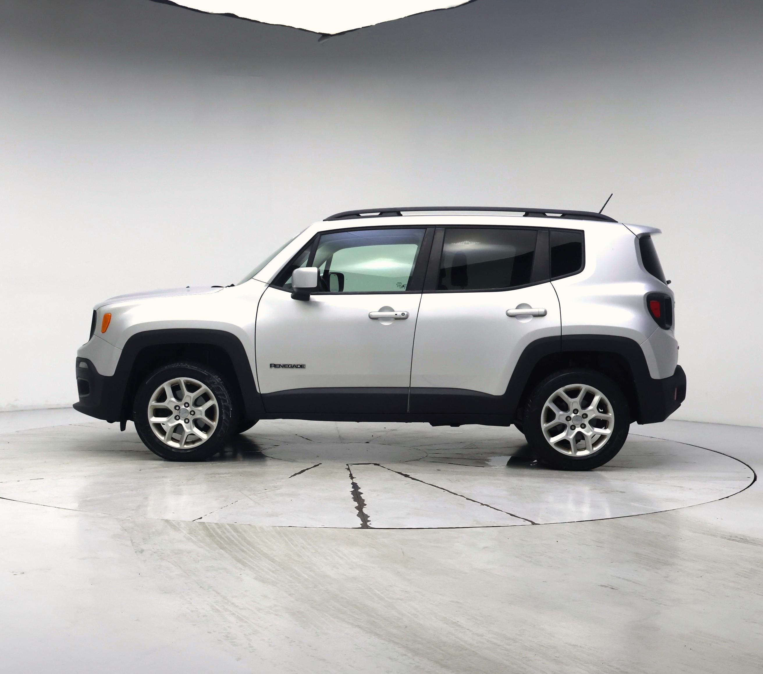 Thumbnail: 2017 Jeep Renegade - 3