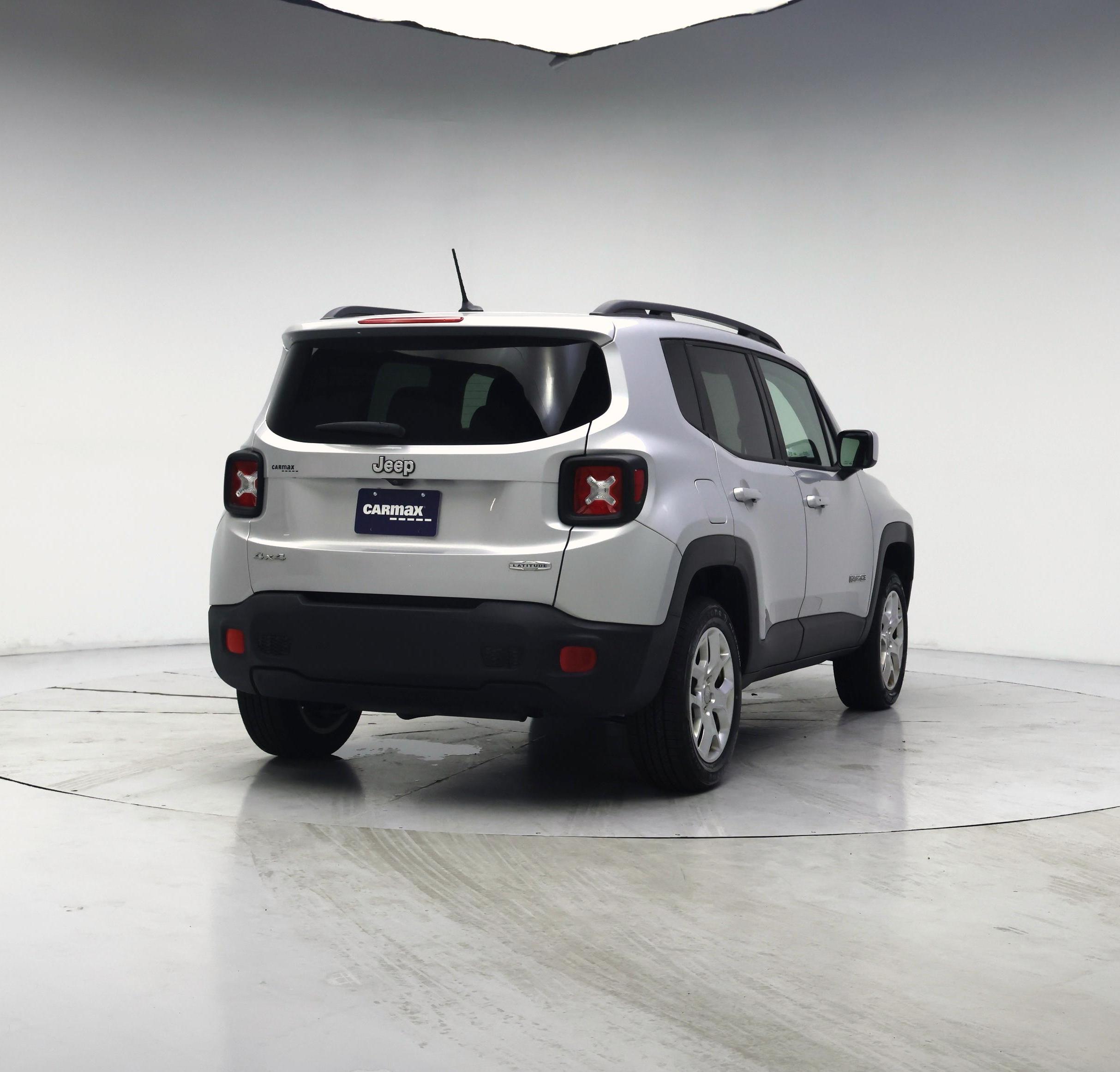 Thumbnail: 2017 Jeep Renegade - 8
