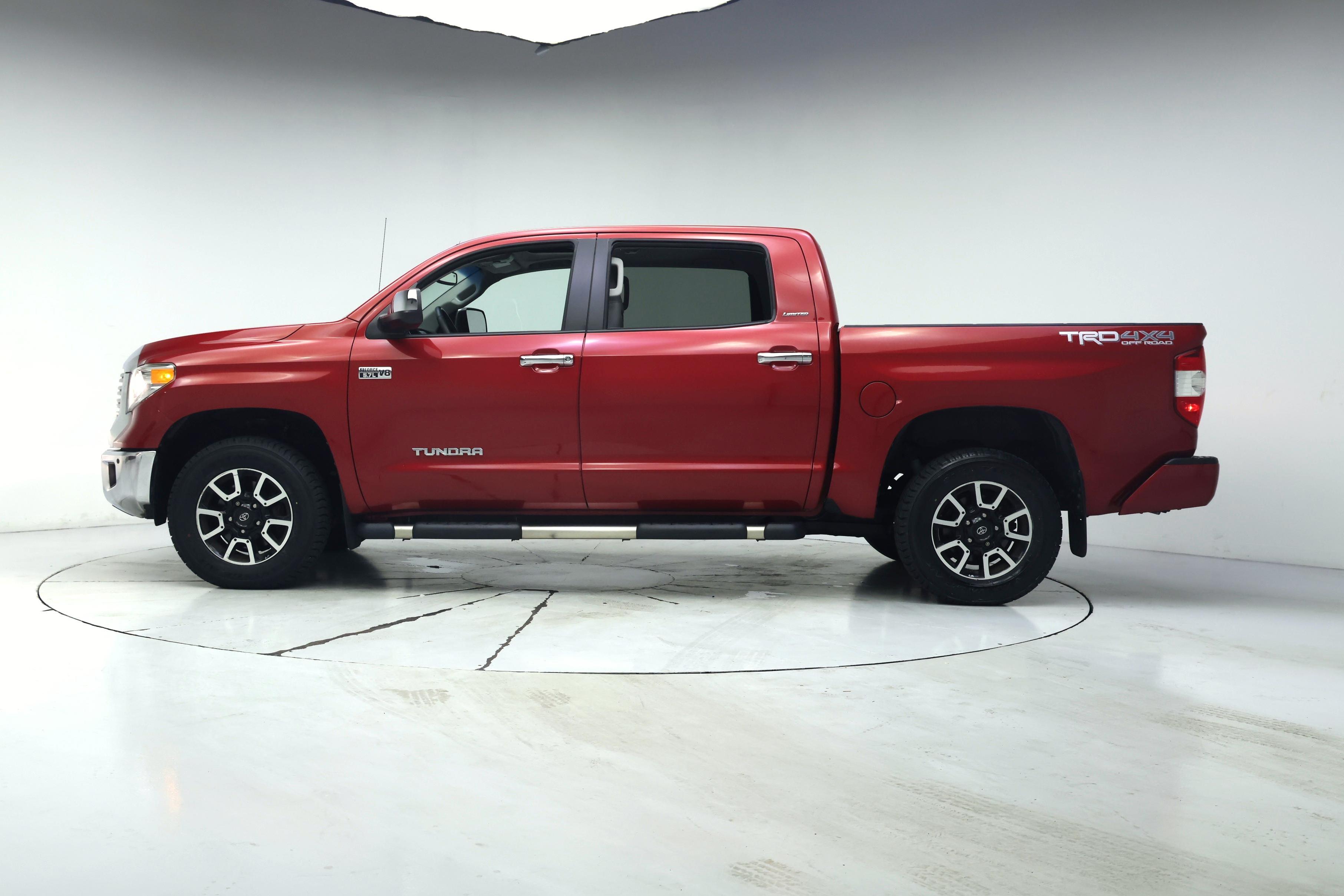 Thumbnail: 2017 Toyota Tundra - 3