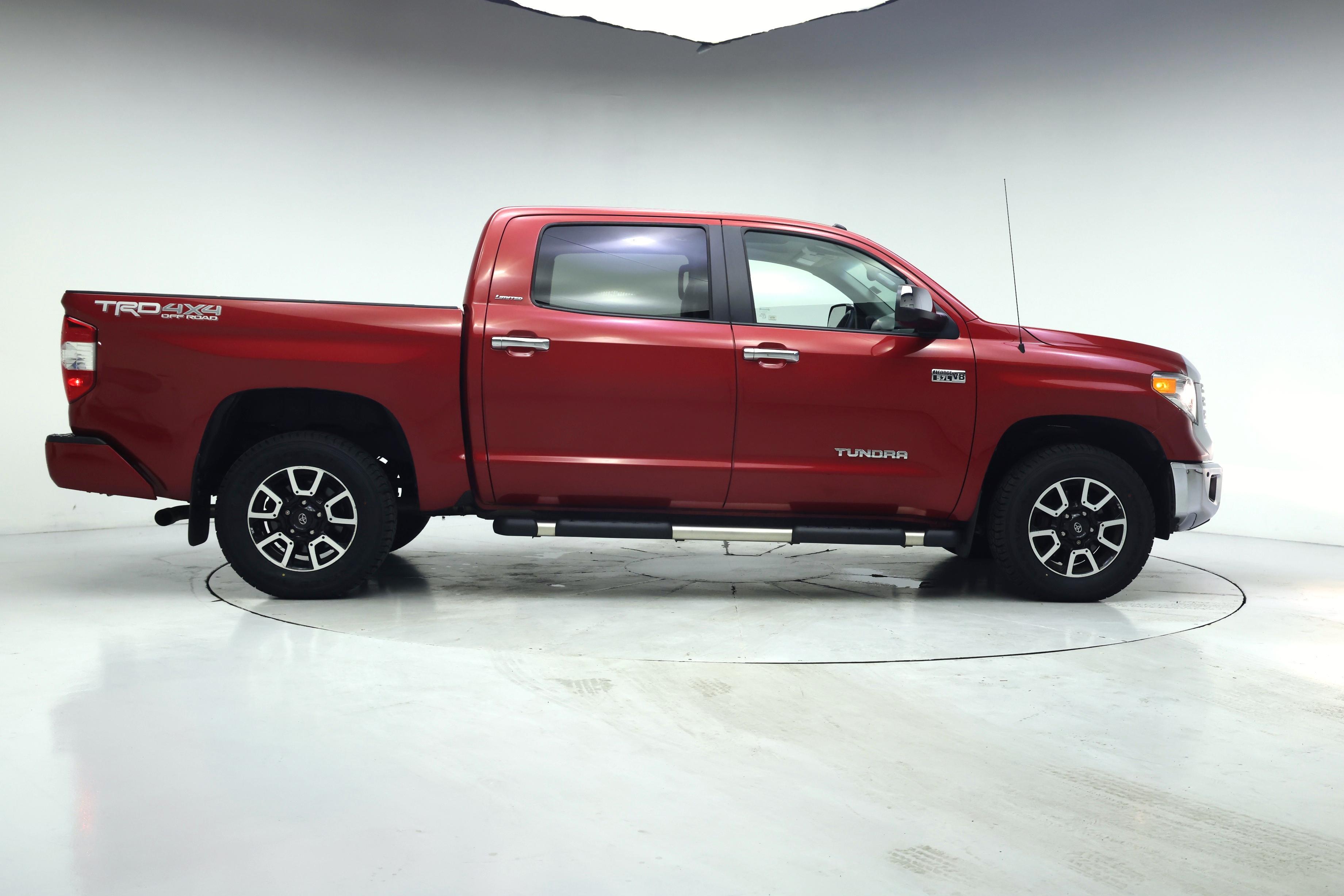 Thumbnail: 2017 Toyota Tundra - 7