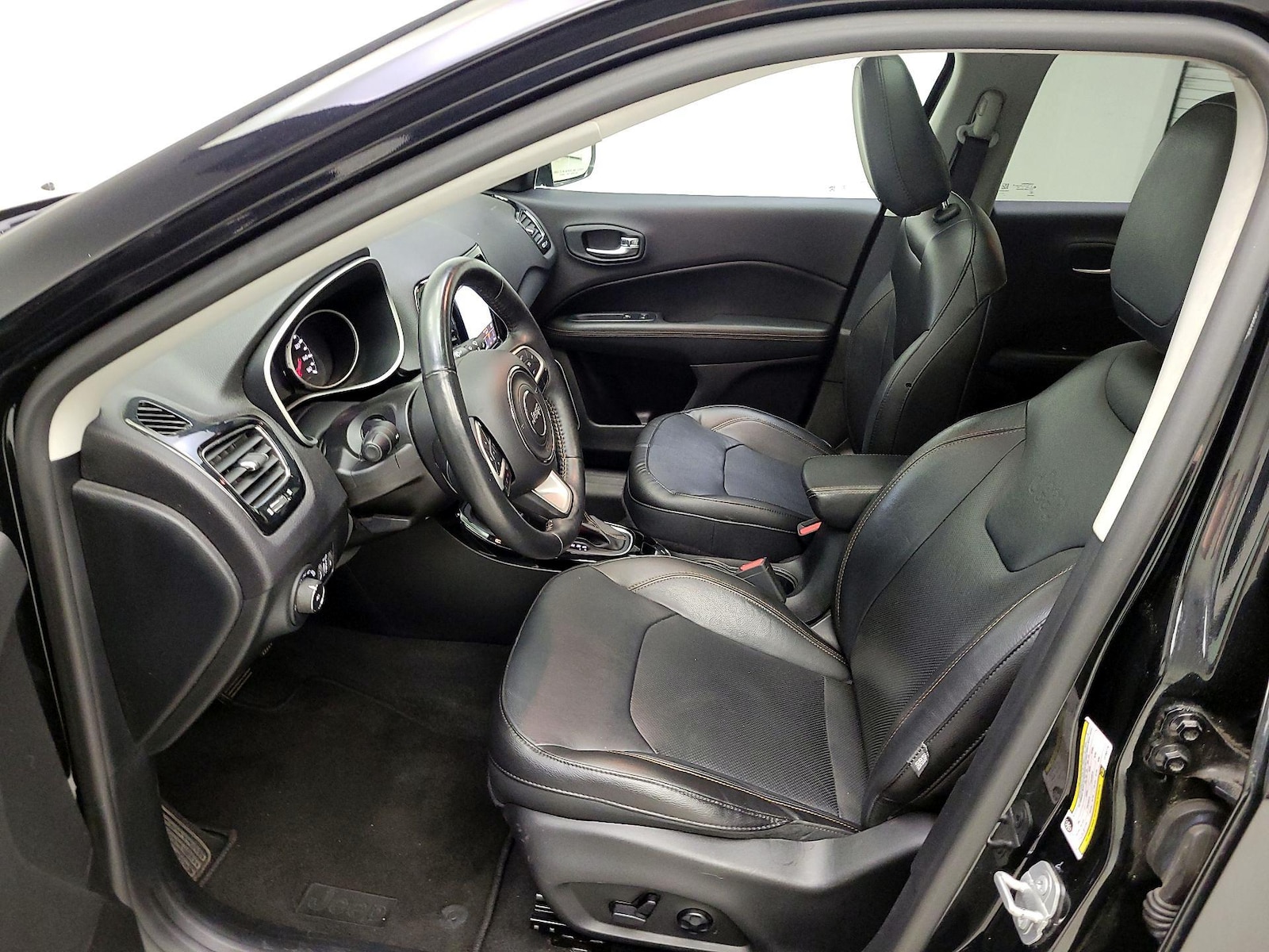 2018 Jeep Compass Limited - Photo 12