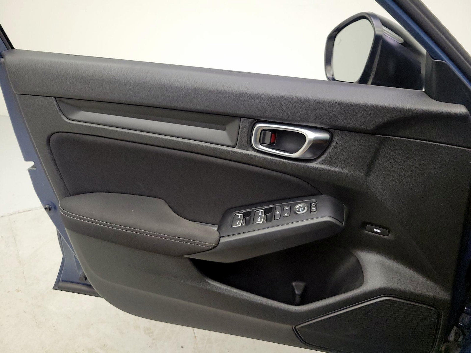2025 Honda Civic Sport - Photo 13