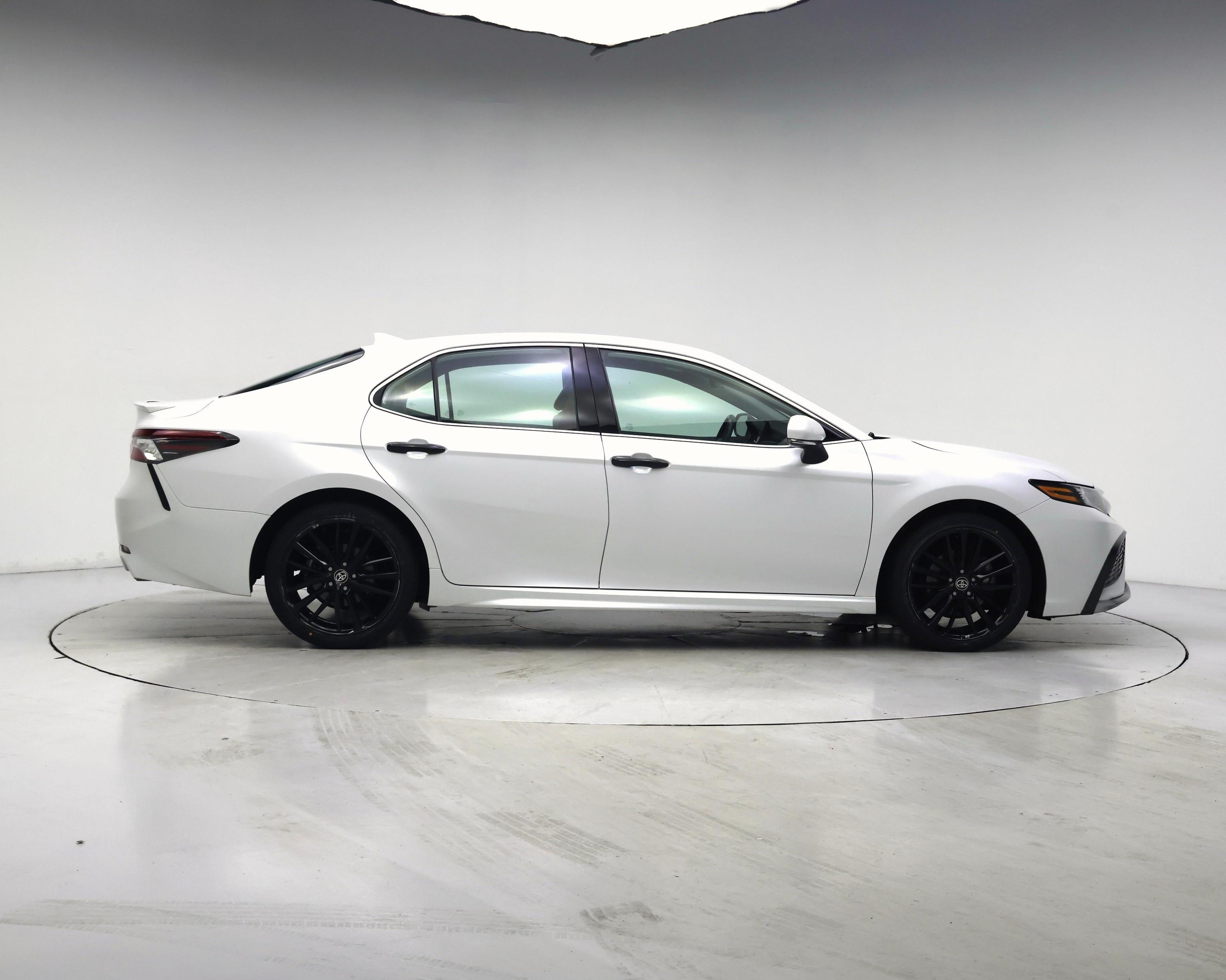Thumbnail: 2021 Toyota Camry - 7