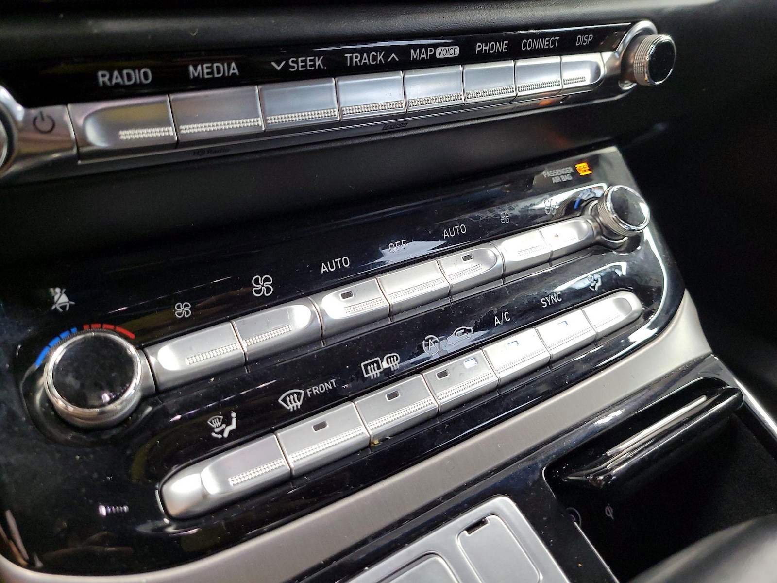 2019 GENESIS G90 Premium - Photo 18