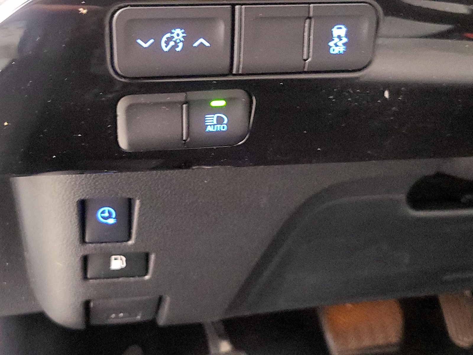 2017 Toyota Prius Prime Premium - Photo 14