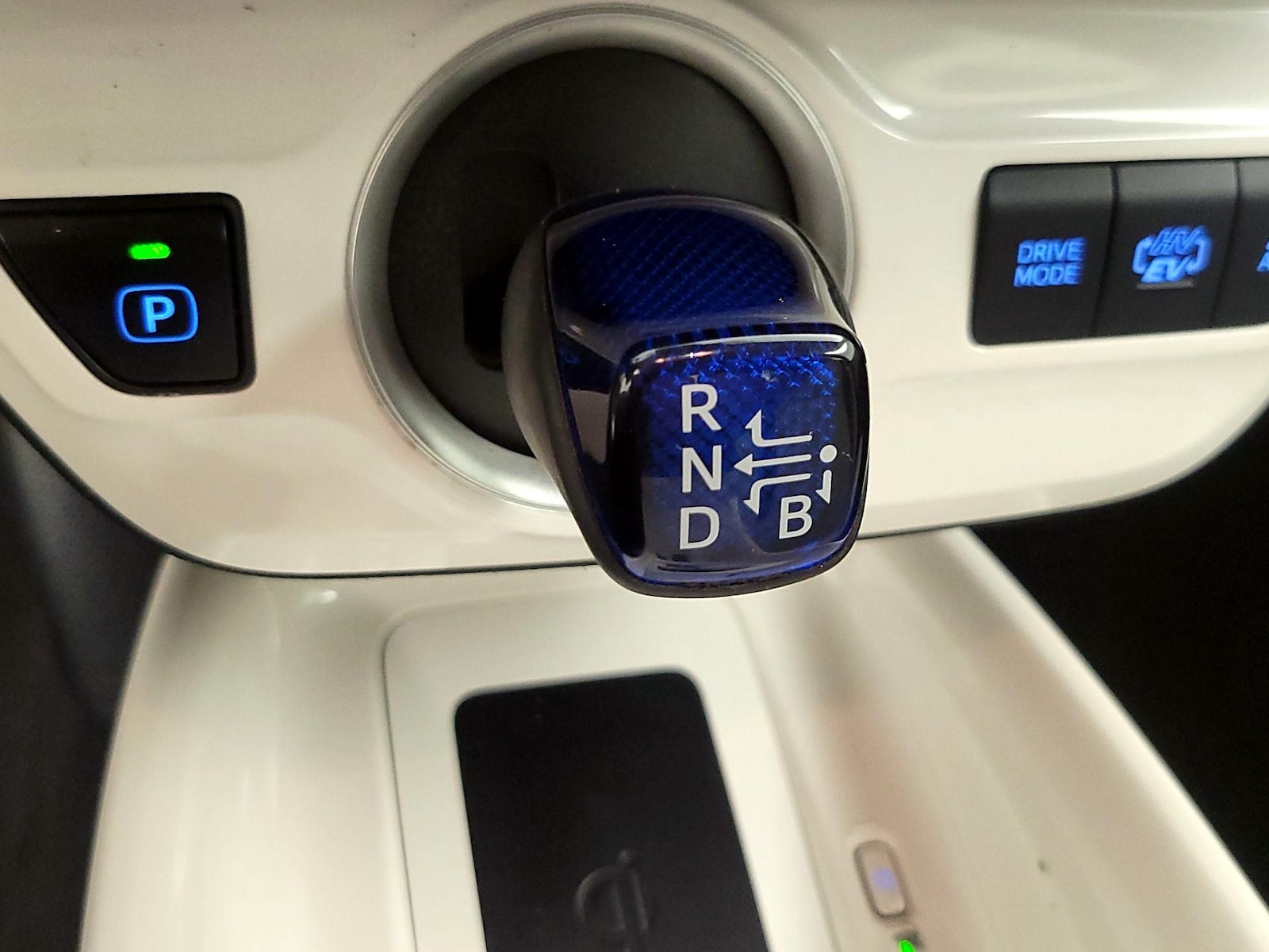 2017 Toyota Prius Prime Premium - Photo 19