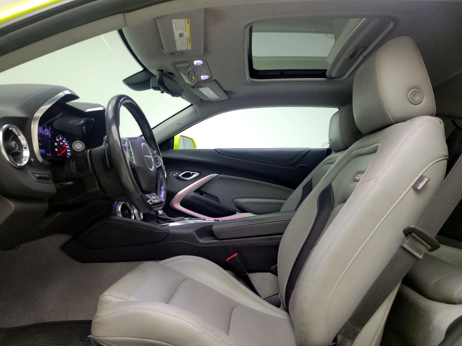Sunroof(s) & Overhead Airbags