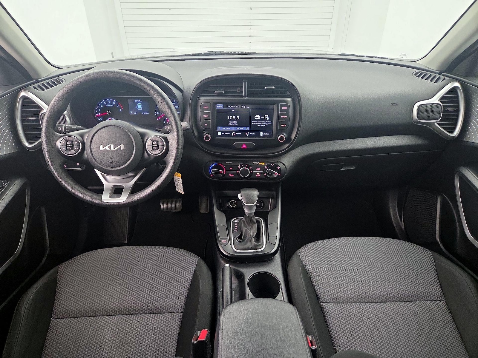 Apple CarPlay® & Android Auto™