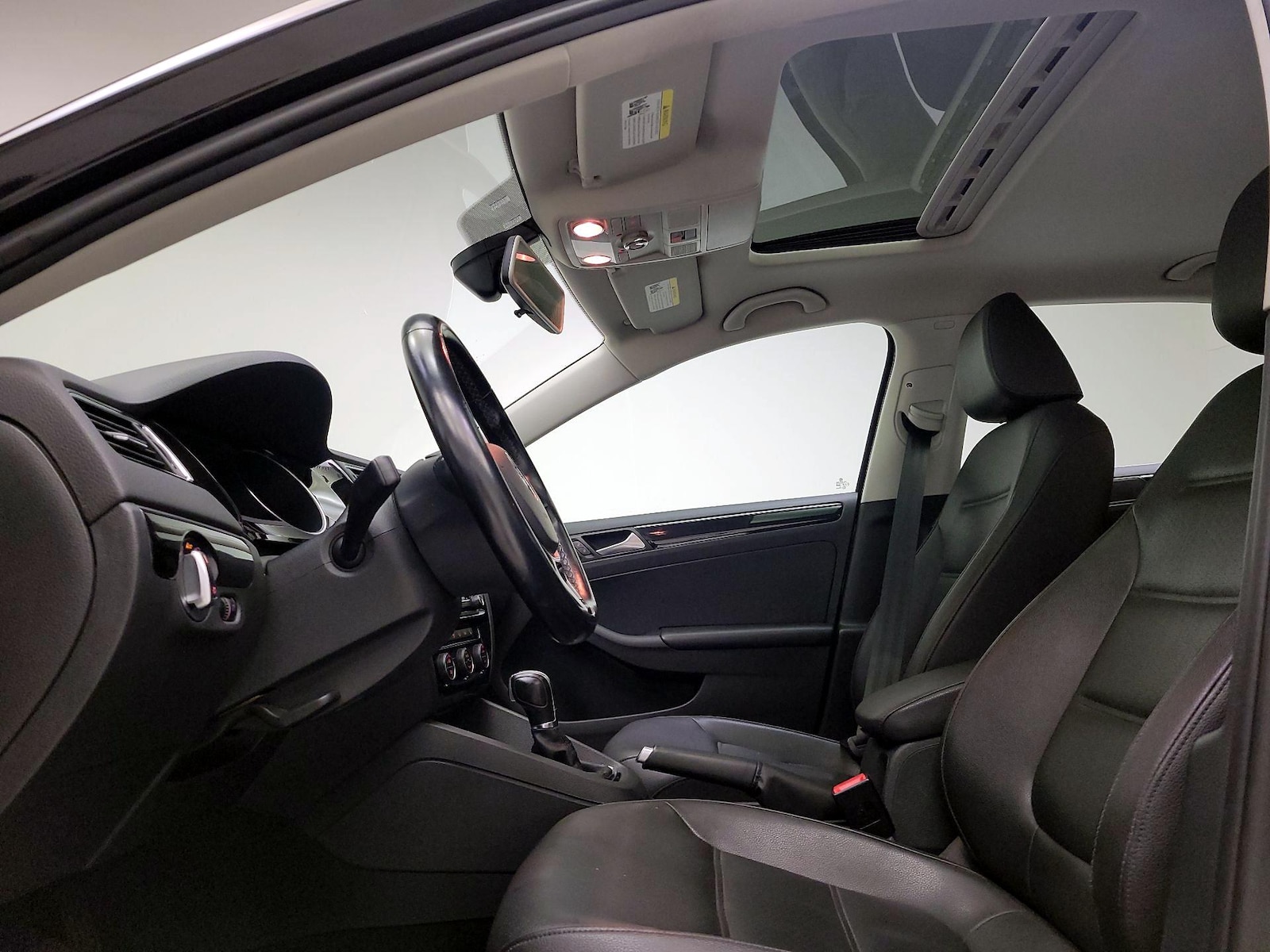 Sunroof(s) & Overhead Airbags