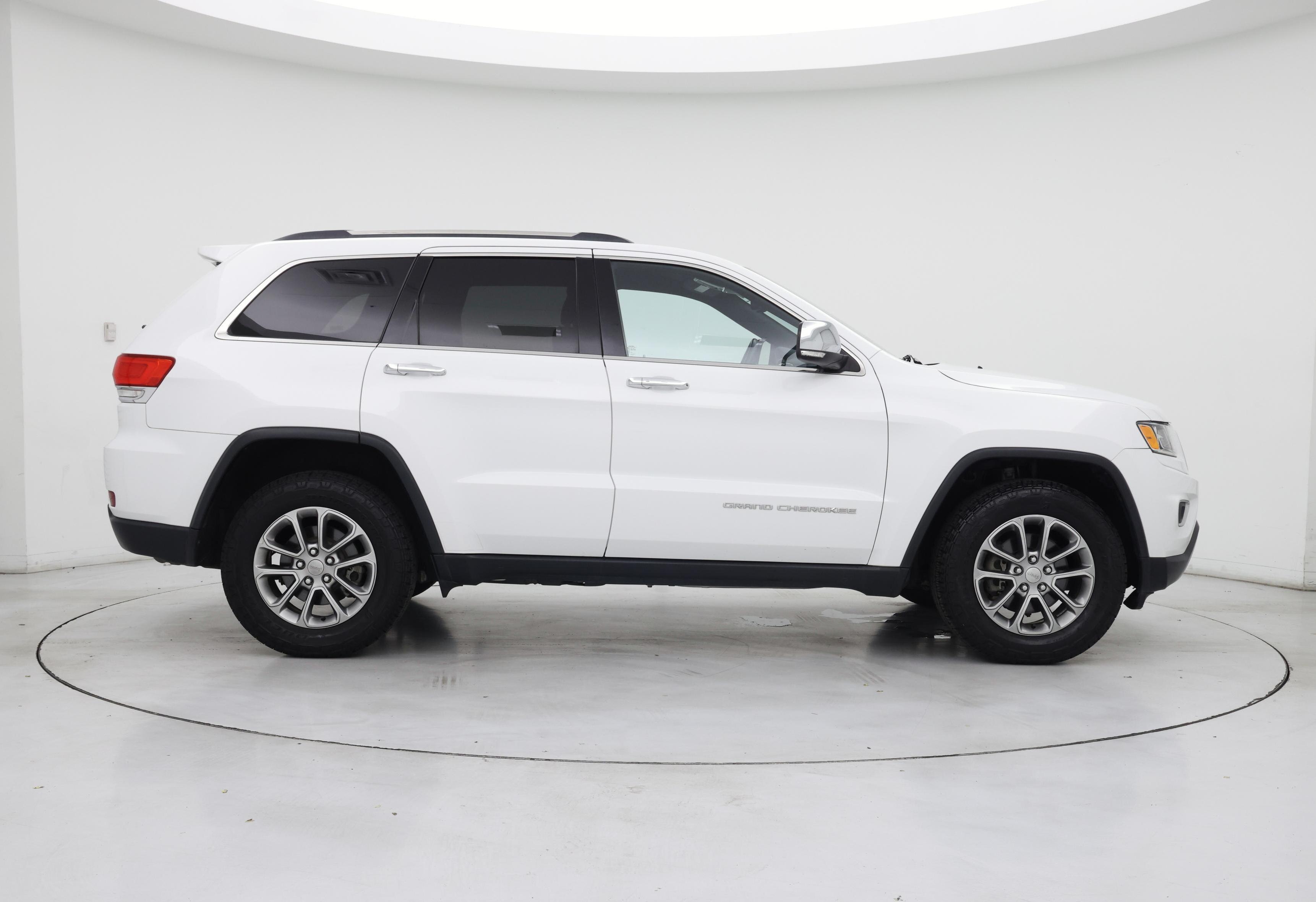 Thumbnail: 2016 Jeep Grand Cherokee - 7