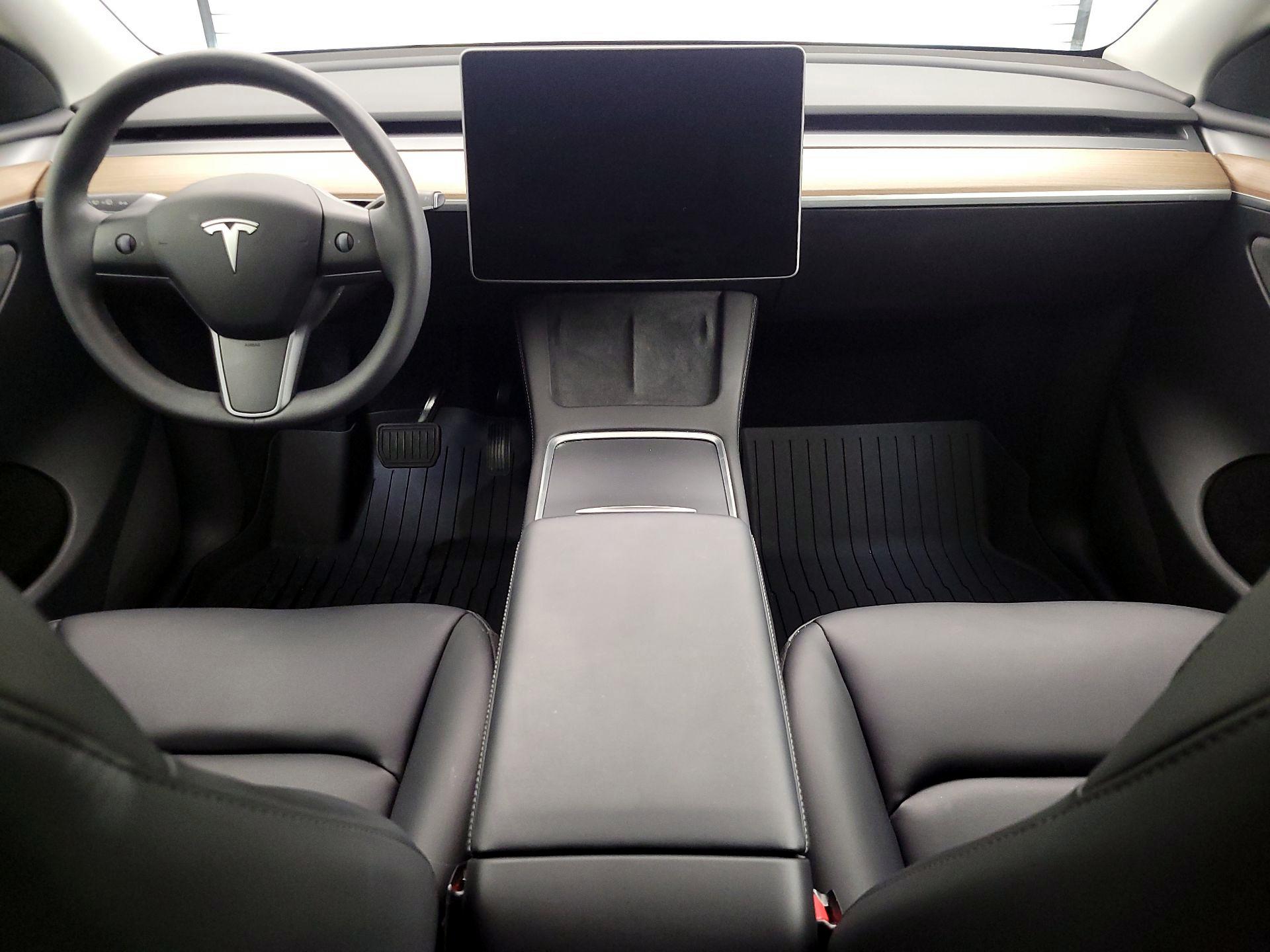 Thumbnail: 2023 Tesla Model Y - 9