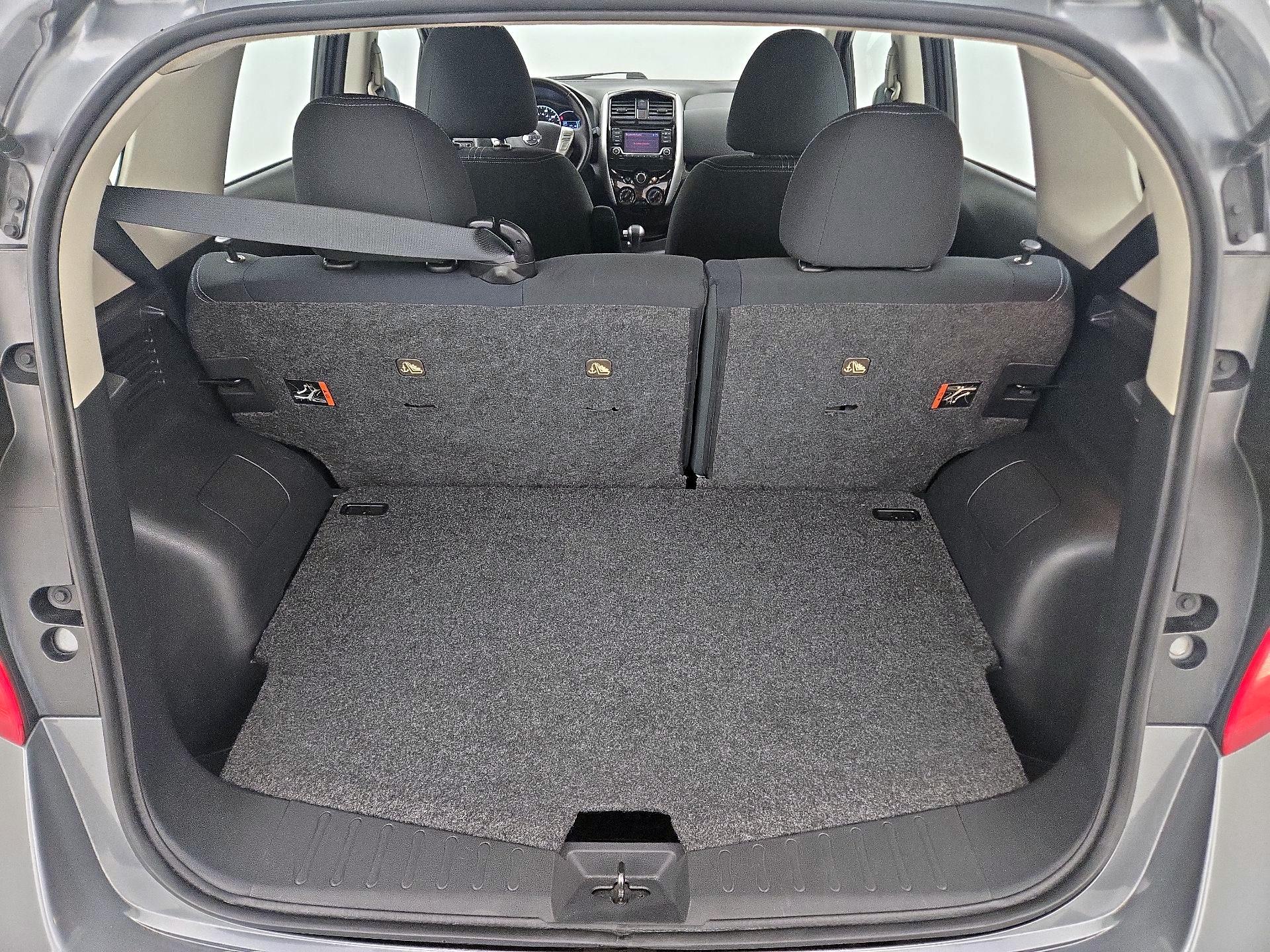 Thumbnail: 2016 Nissan Versa Note - 18