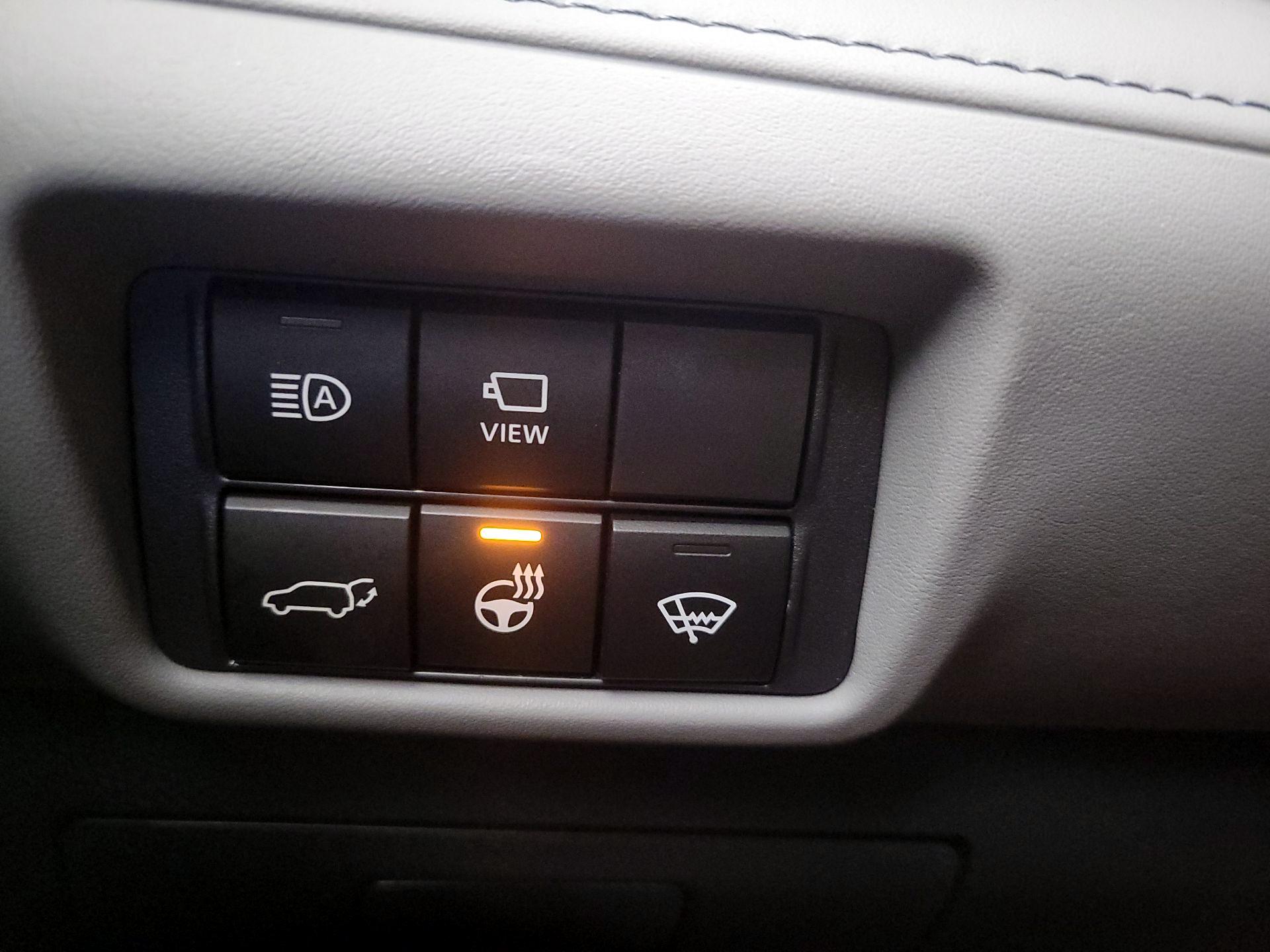 Thumbnail: 2021 Toyota Highlander - 13