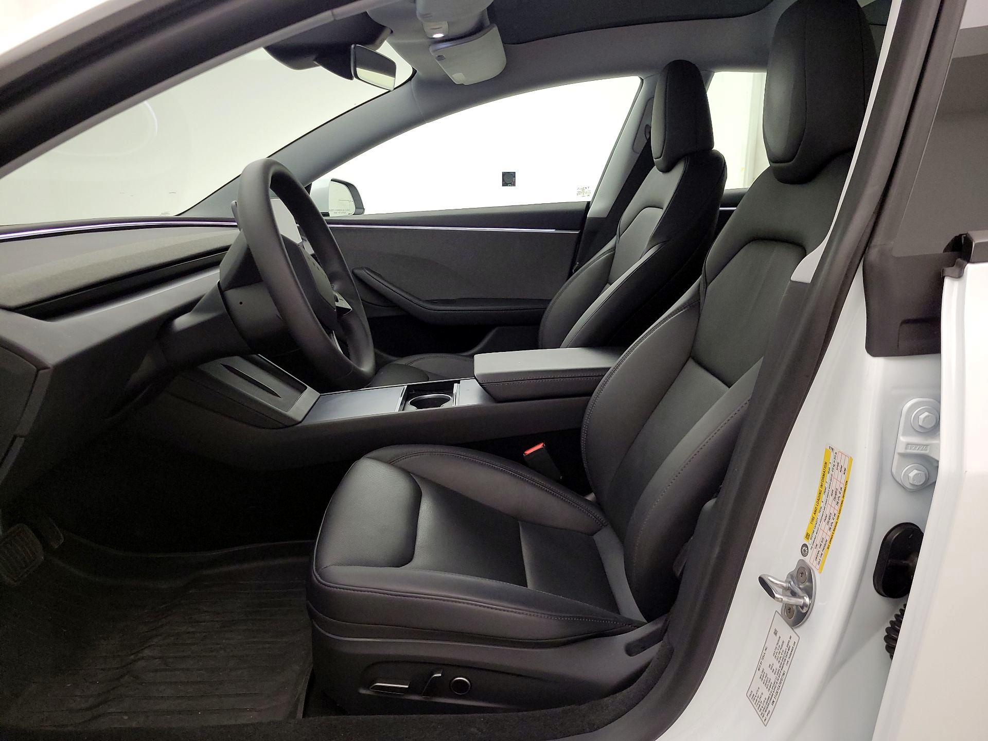 Thumbnail: 2025 Tesla Model 3 - 11