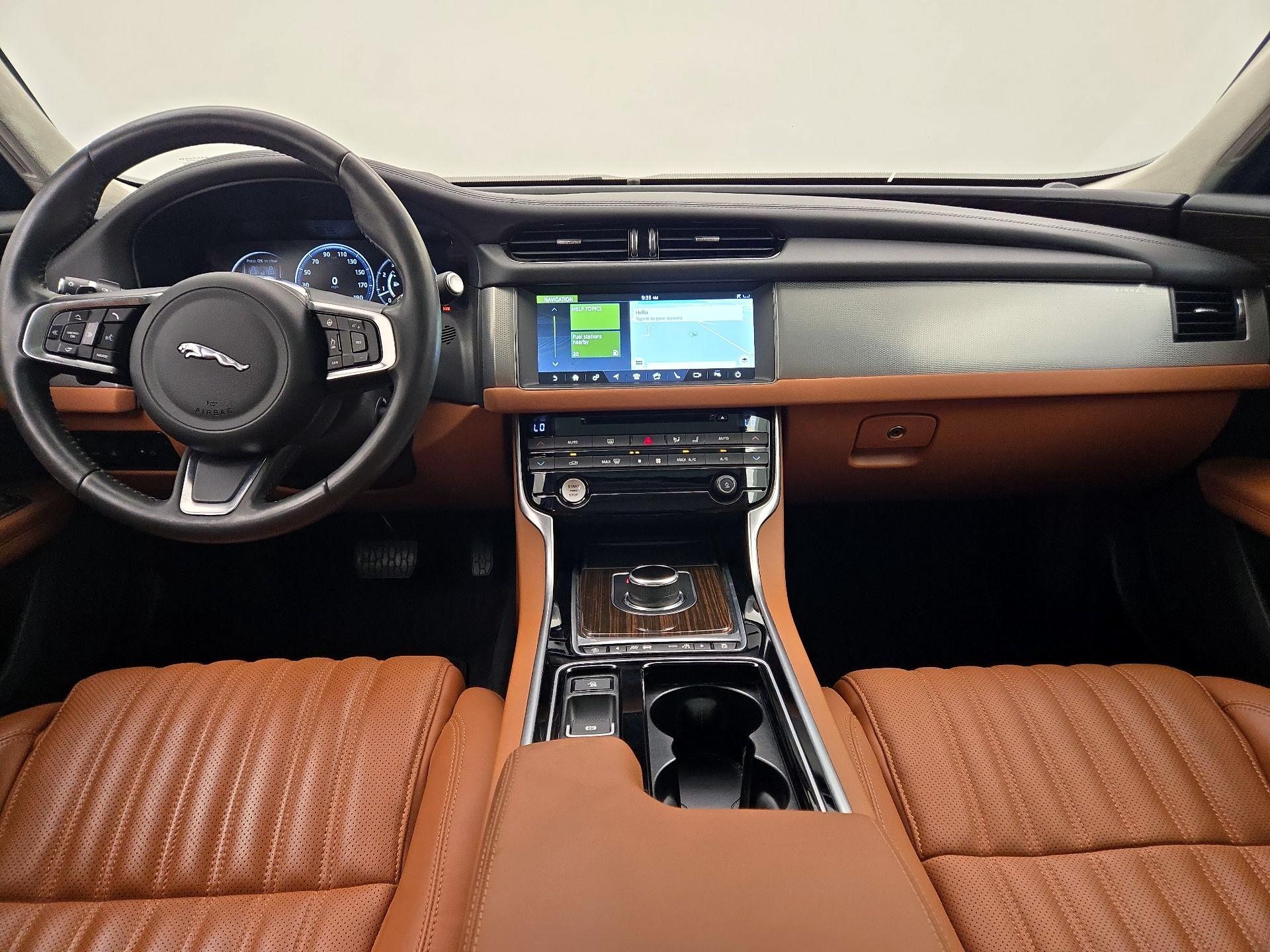 Thumbnail: 2018 Jaguar XF - 9