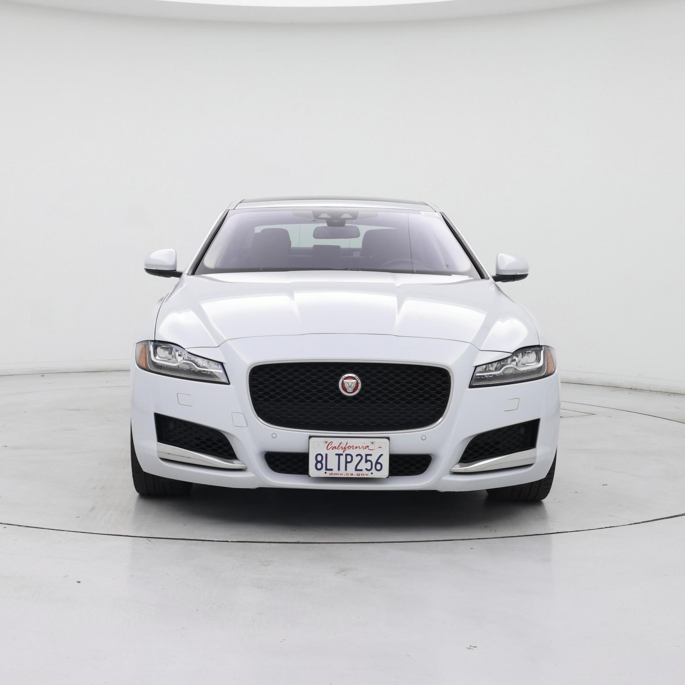 Thumbnail: 2018 Jaguar XF - 5