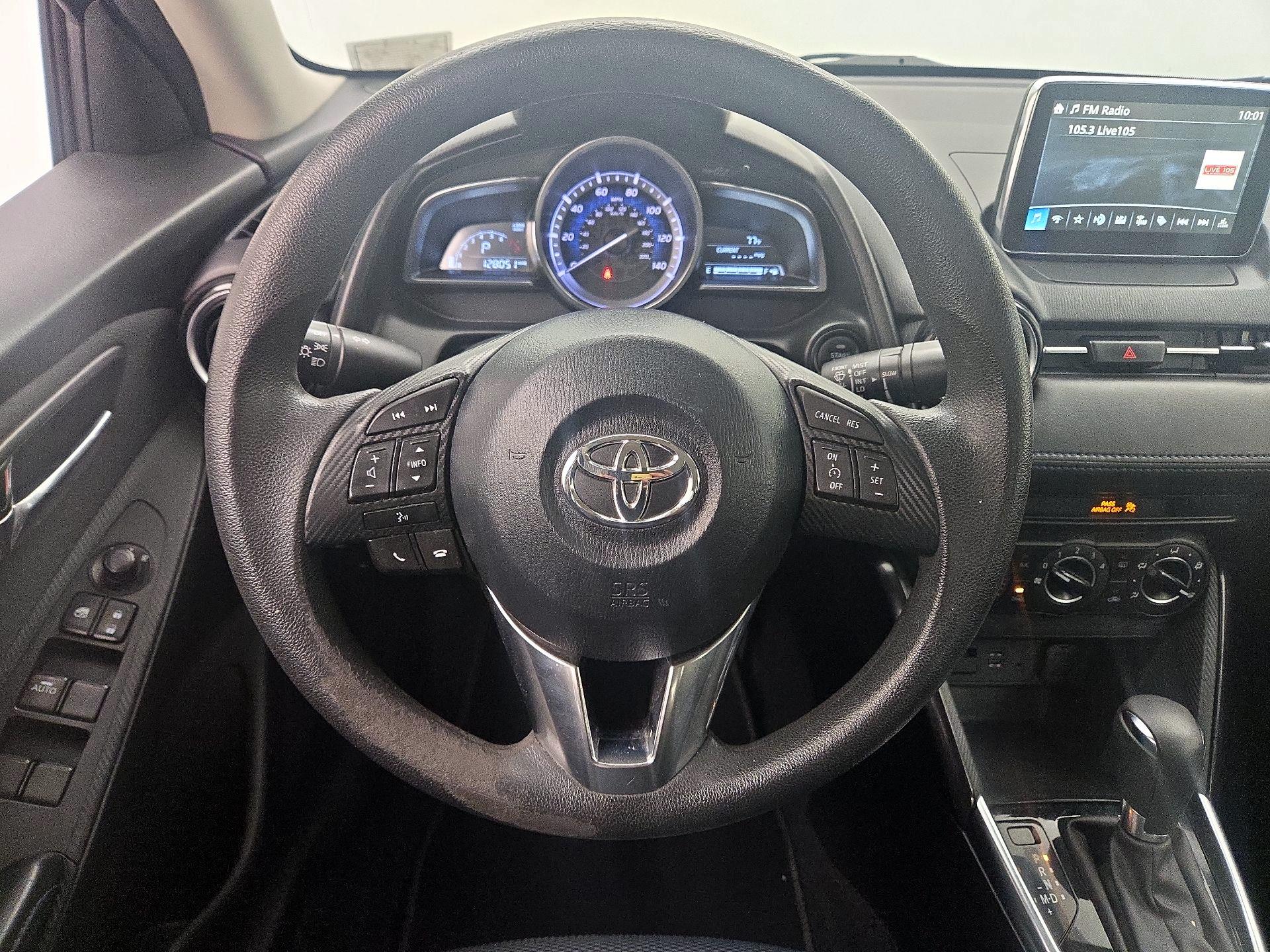 Thumbnail: 2018 Toyota Yaris iA - 10