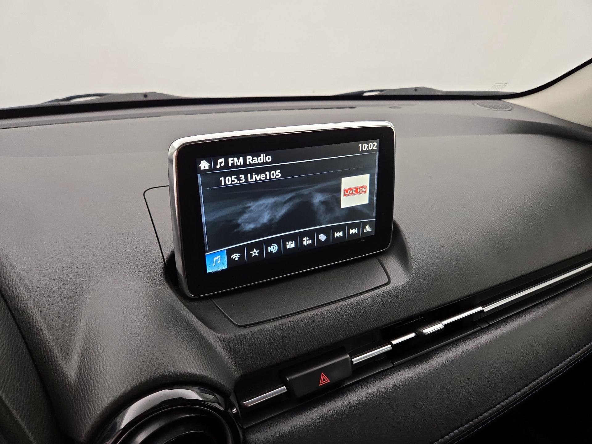 Thumbnail: 2018 Toyota Yaris iA - 14