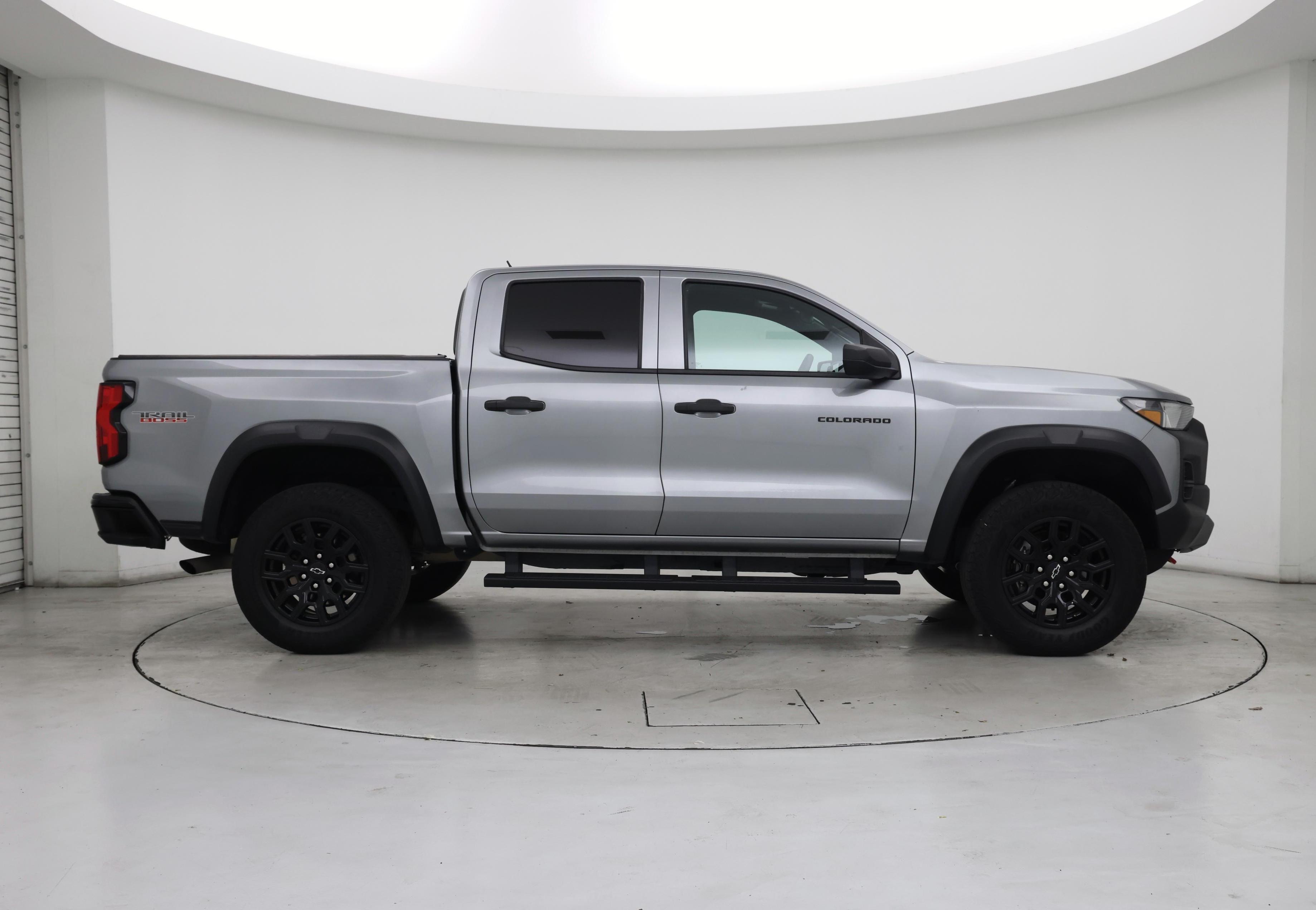 Thumbnail: 2023 Chevrolet Colorado - 7