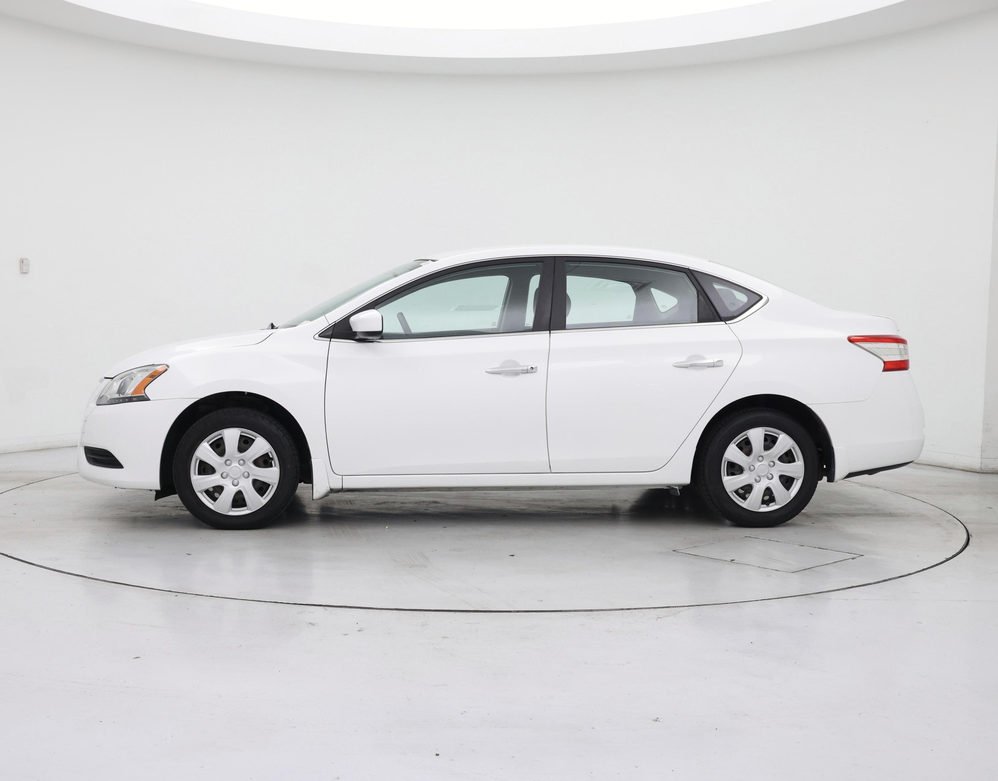 Thumbnail: 2015 Nissan Sentra - 3