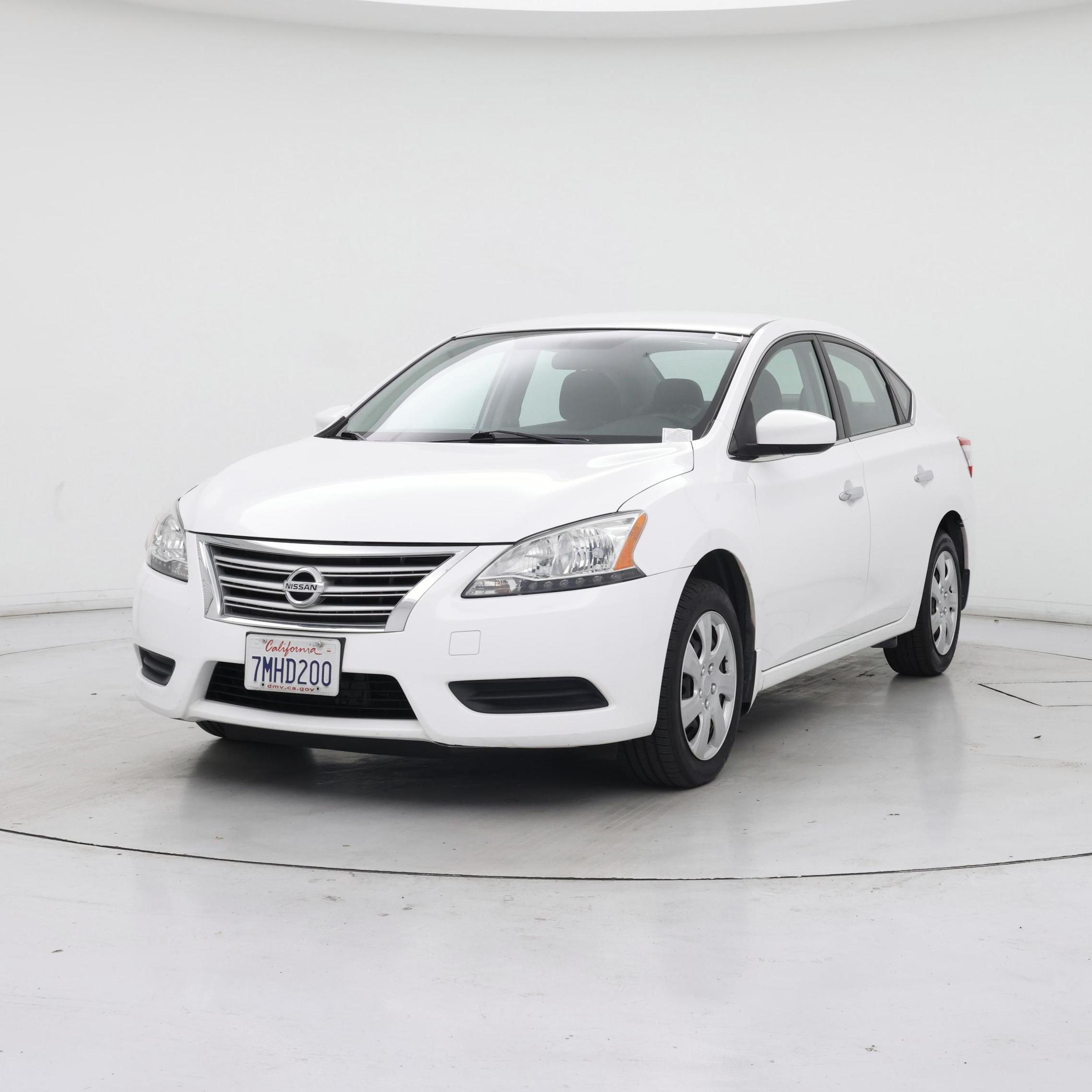 Thumbnail: 2015 Nissan Sentra - 4