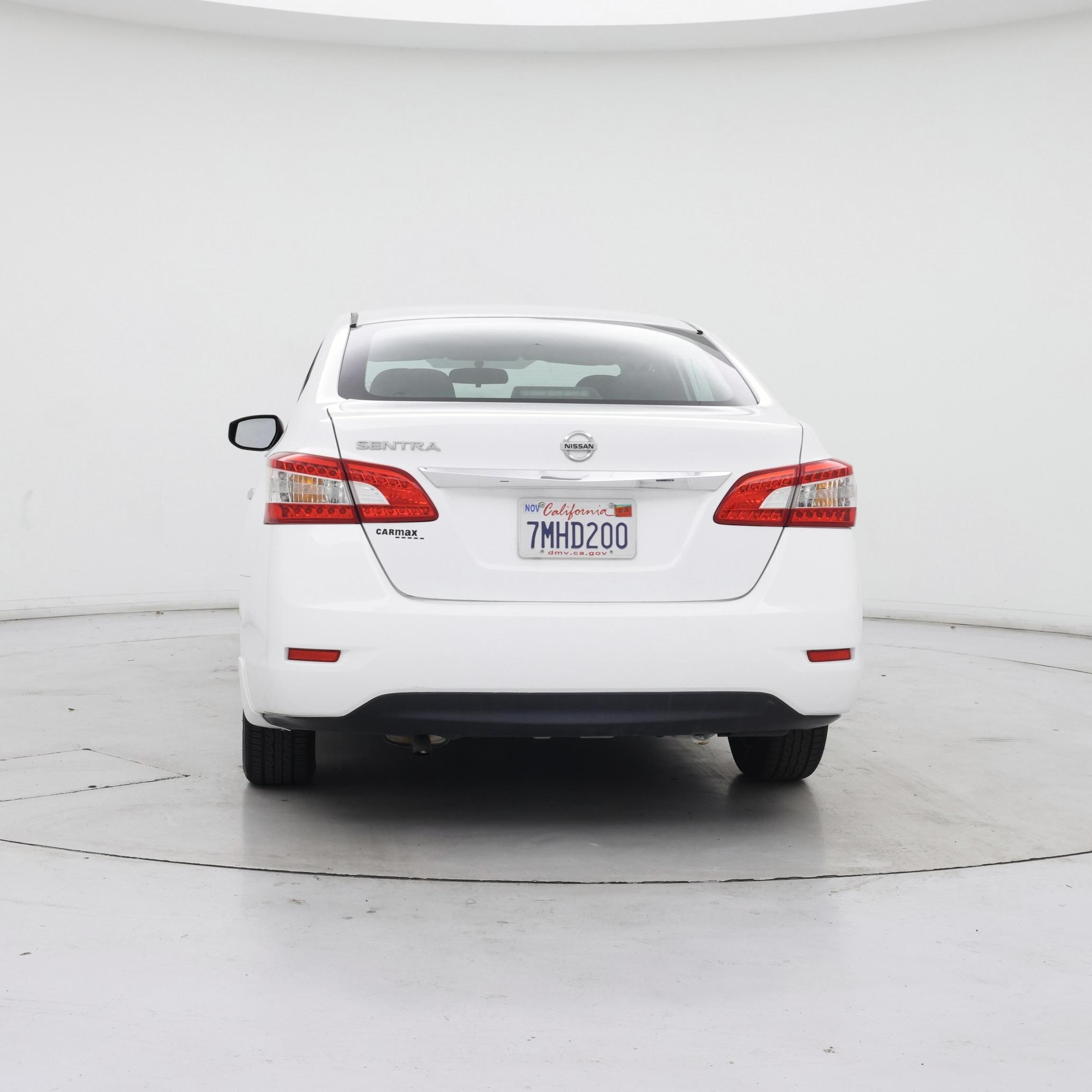 Thumbnail: 2015 Nissan Sentra - 6