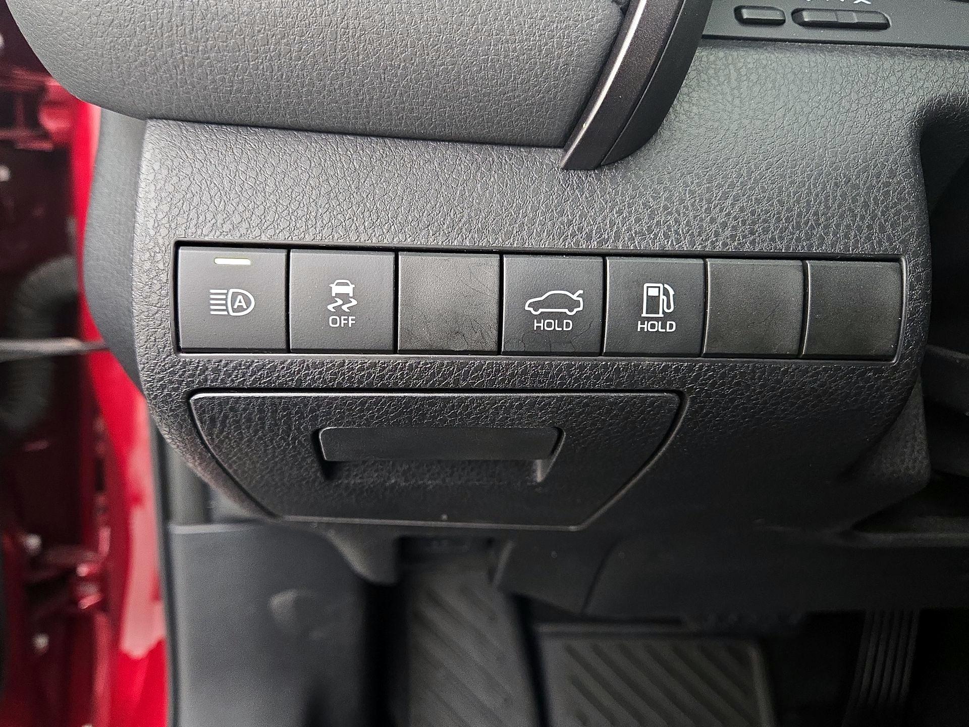 Thumbnail: 2019 Toyota Camry - 13