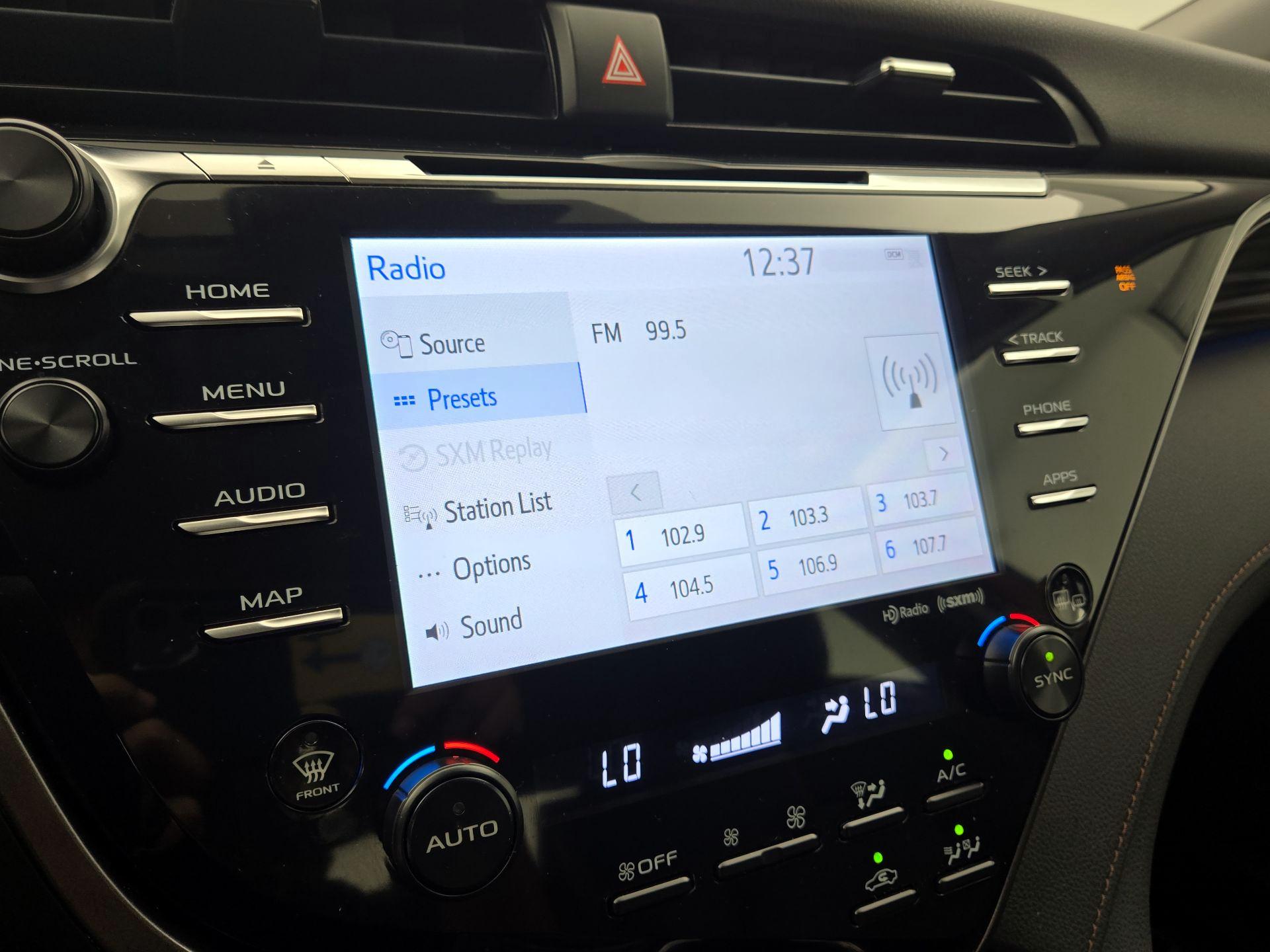 Thumbnail: 2019 Toyota Camry - 15