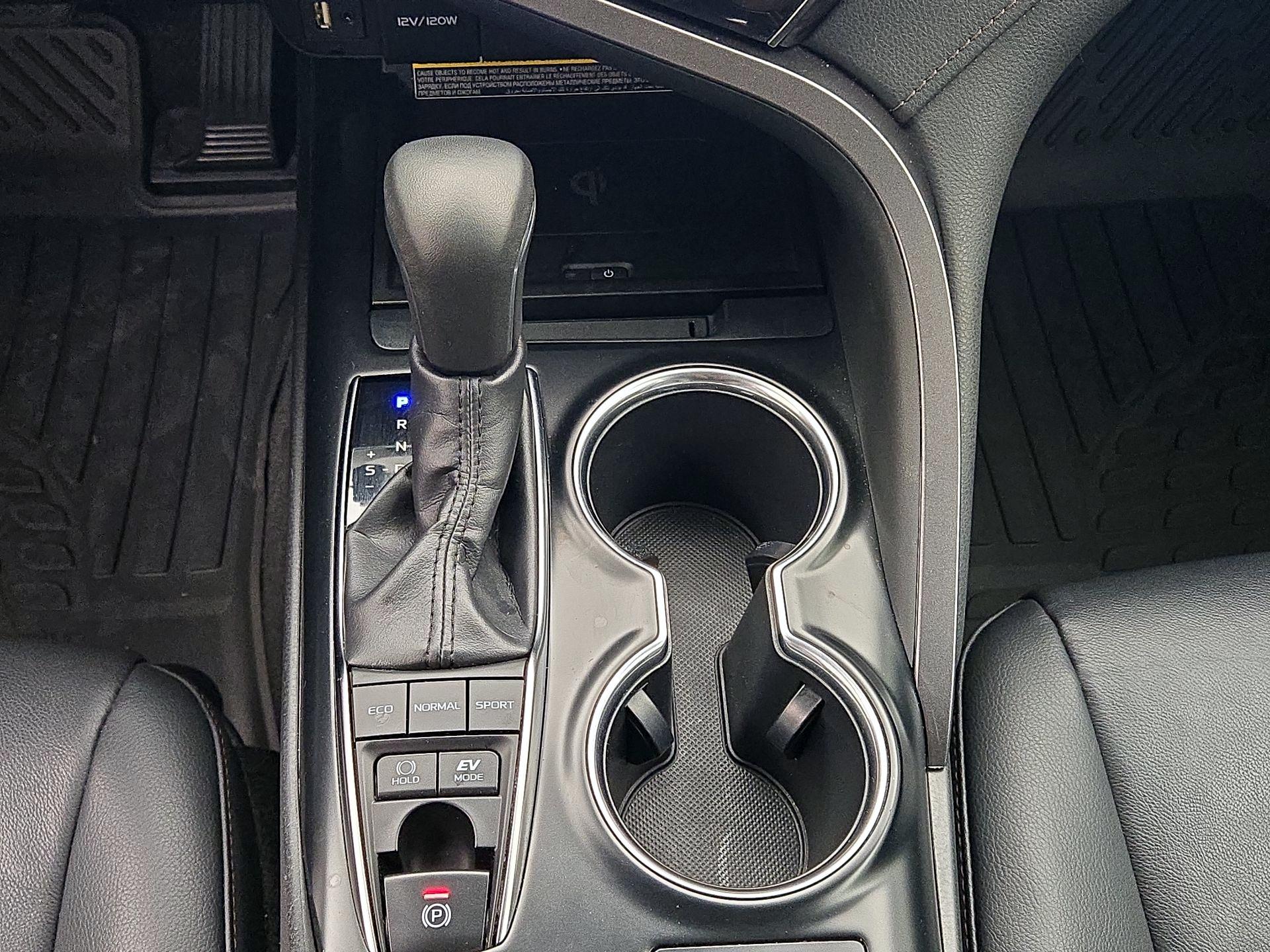 Thumbnail: 2019 Toyota Camry - 17
