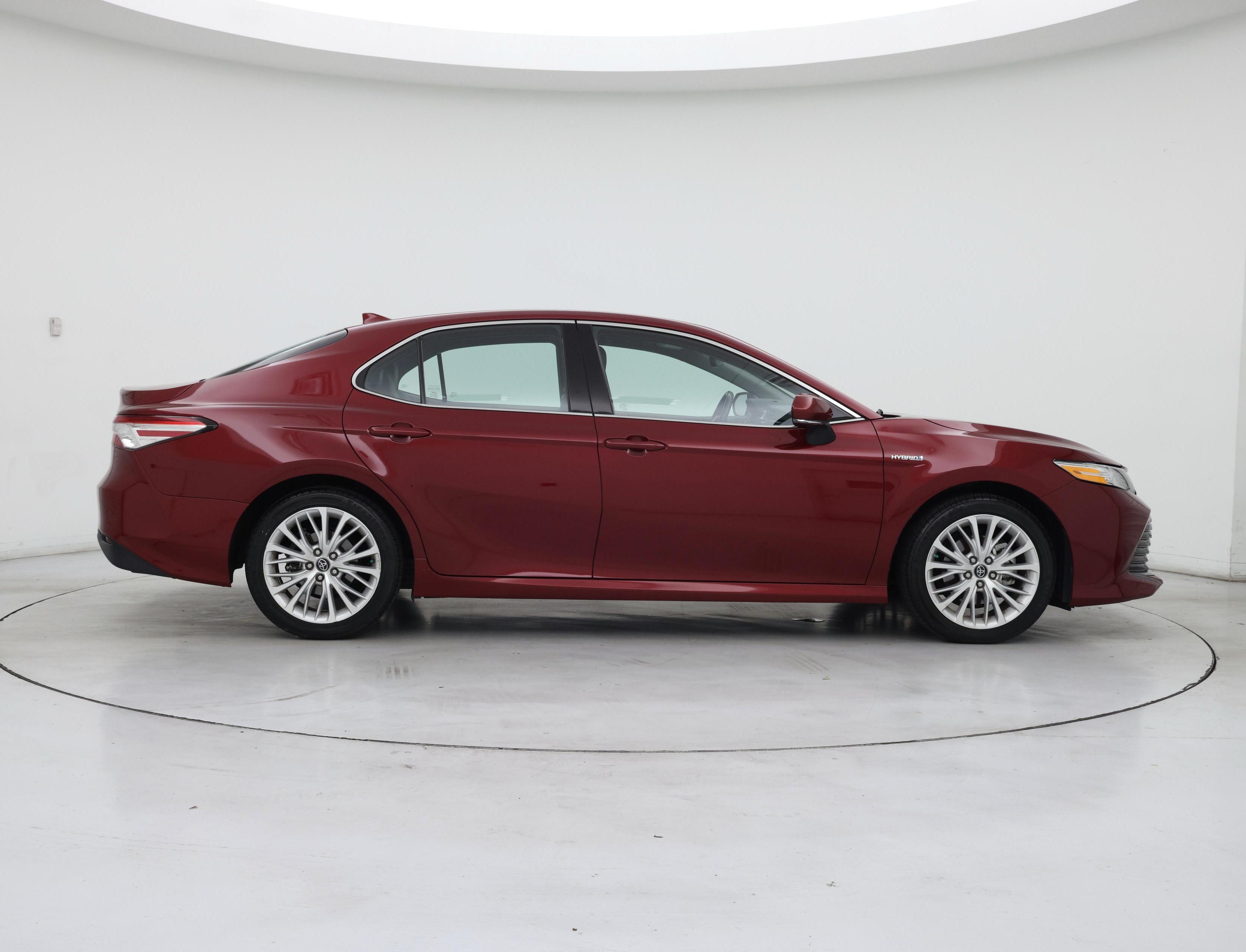 Thumbnail: 2019 Toyota Camry - 7